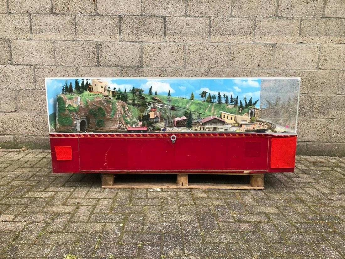 Encased Coin-Op Swiss Model Train Set (1 of 14)