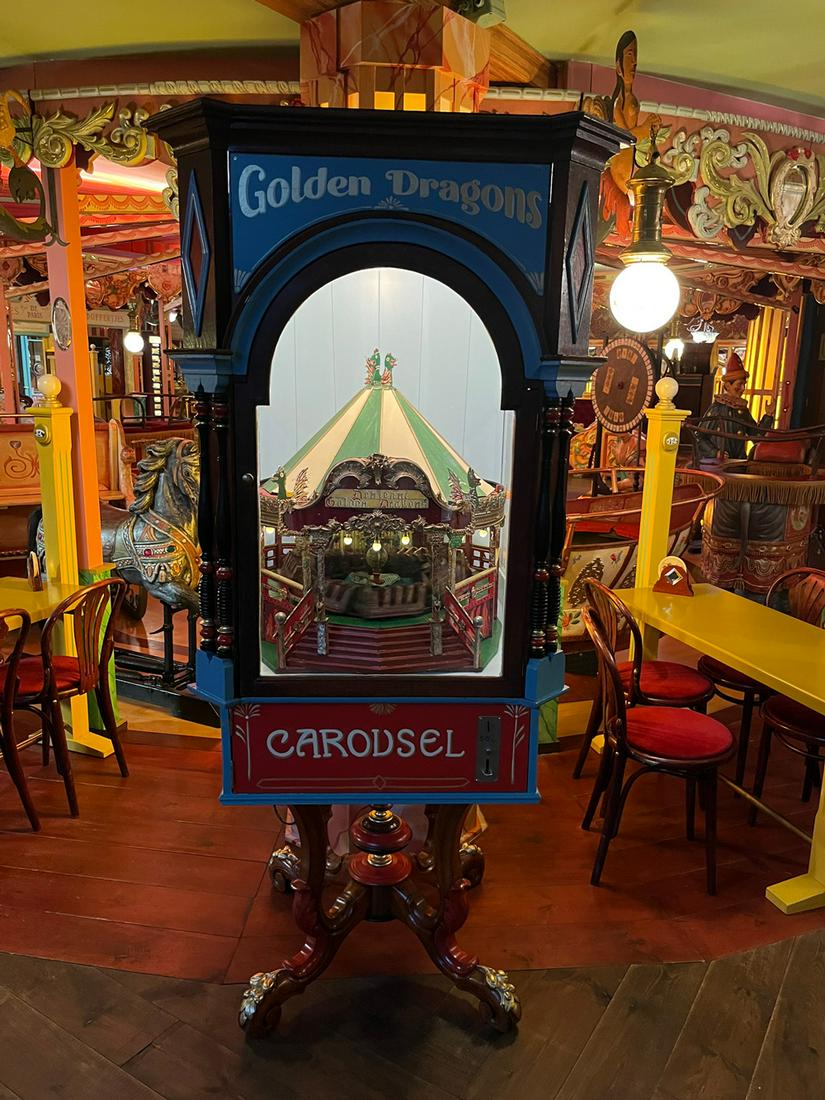1950's Coin-op Carousel Scale Model - Denjeani Golden Dragons (1 of 17)