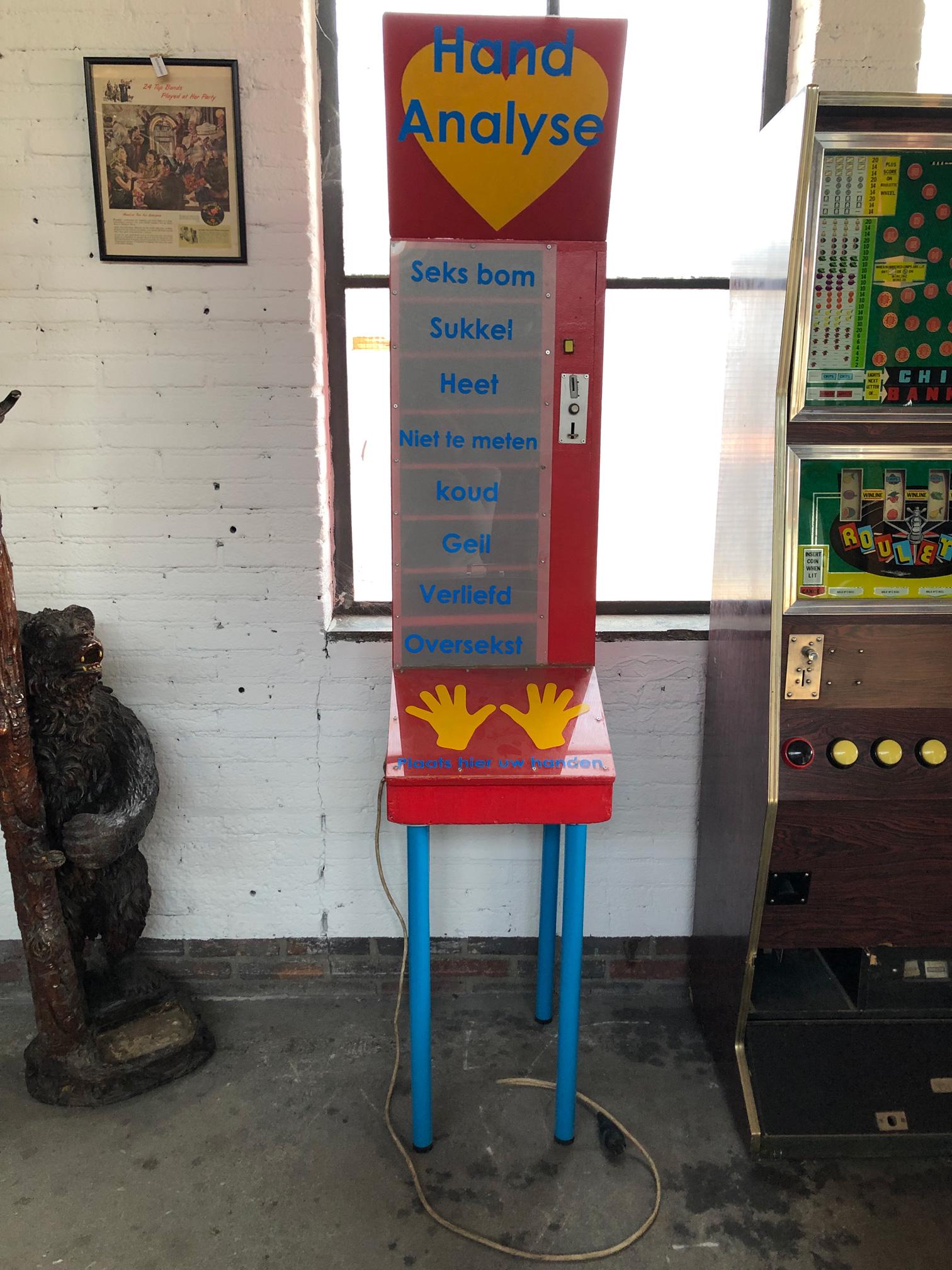 Dutch Love Meter Coin-op Arcade Machine (1 of 2)