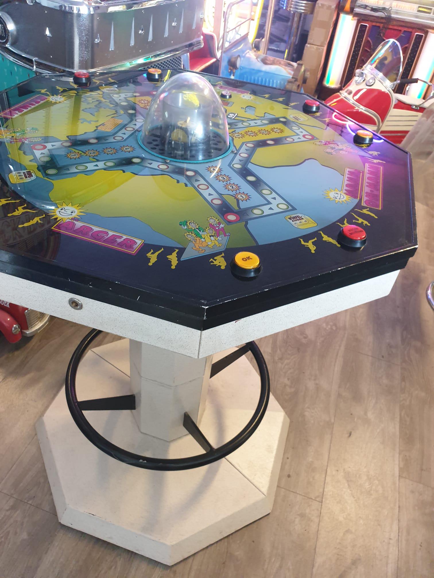 Merkur "Mann oh Mann" Arcade Game ca. 1995 (1 of 6)