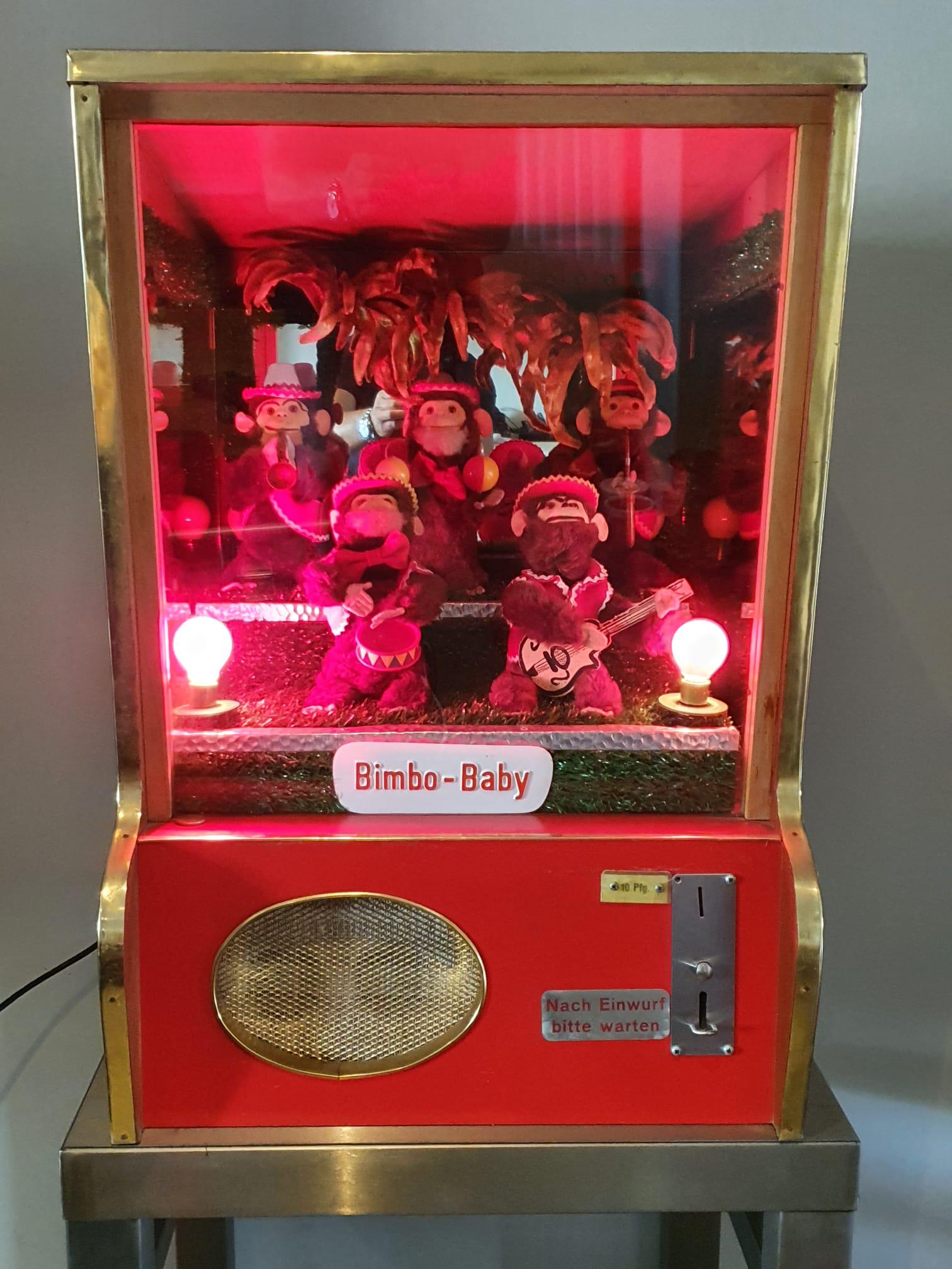 Bimbo-Baby Box with Original Monkeys (1 of 9)