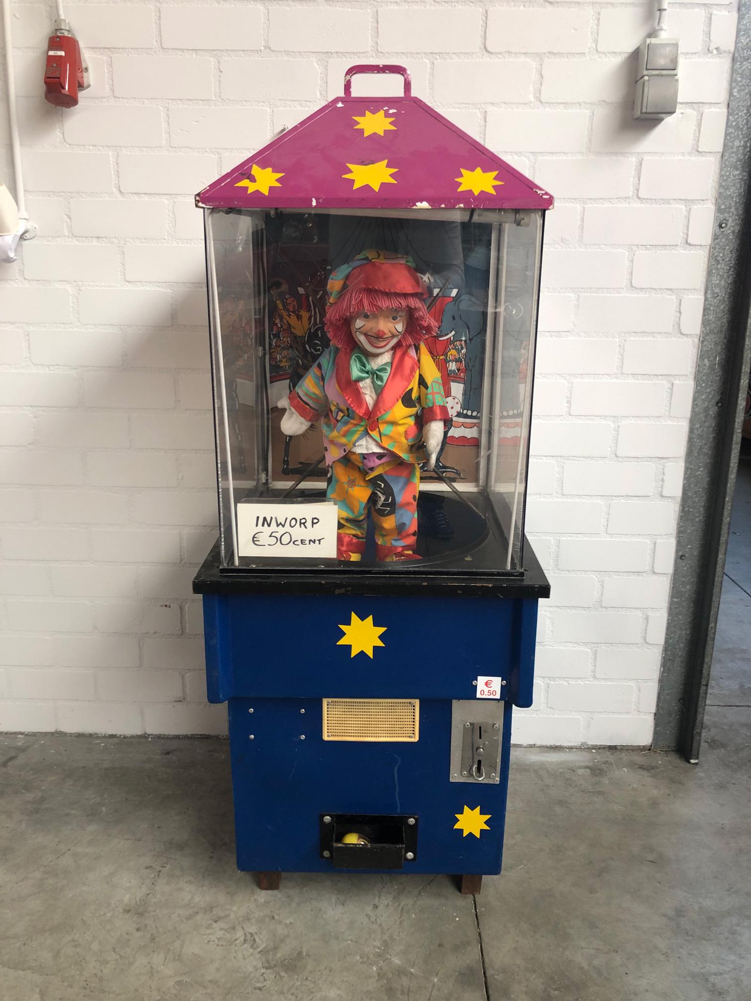 Coin-op Clown Surprise Egg Vending Machine (1 of 18)