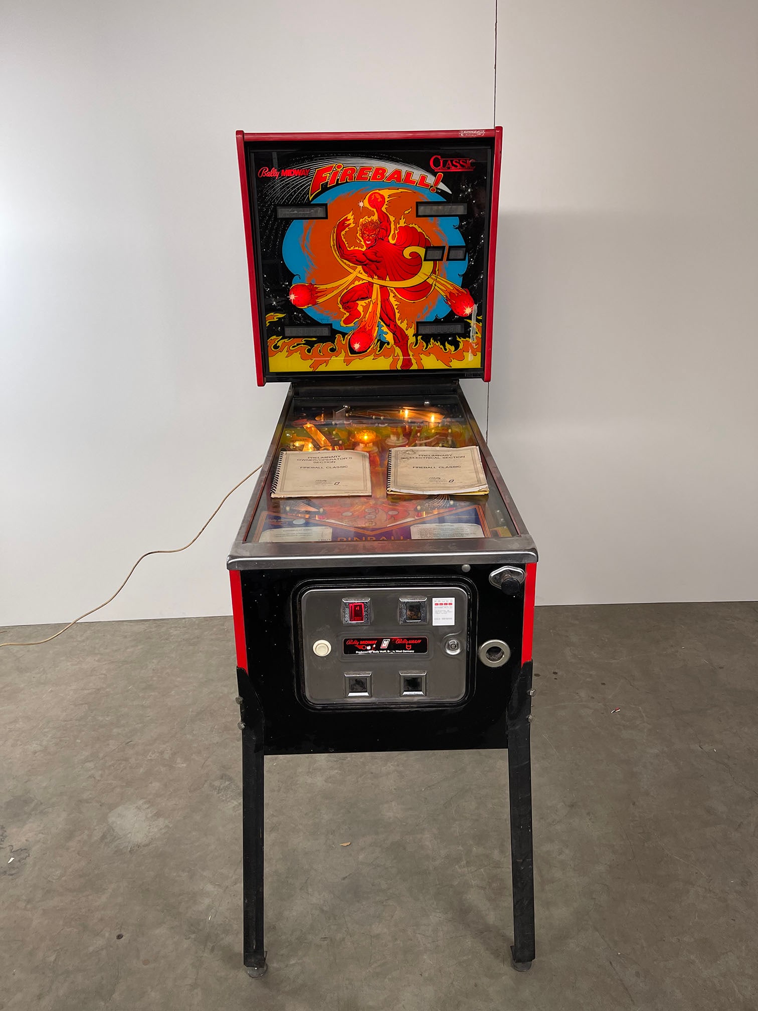 1985 Bally Fireball Classic Pinball Machine (1 of 12)