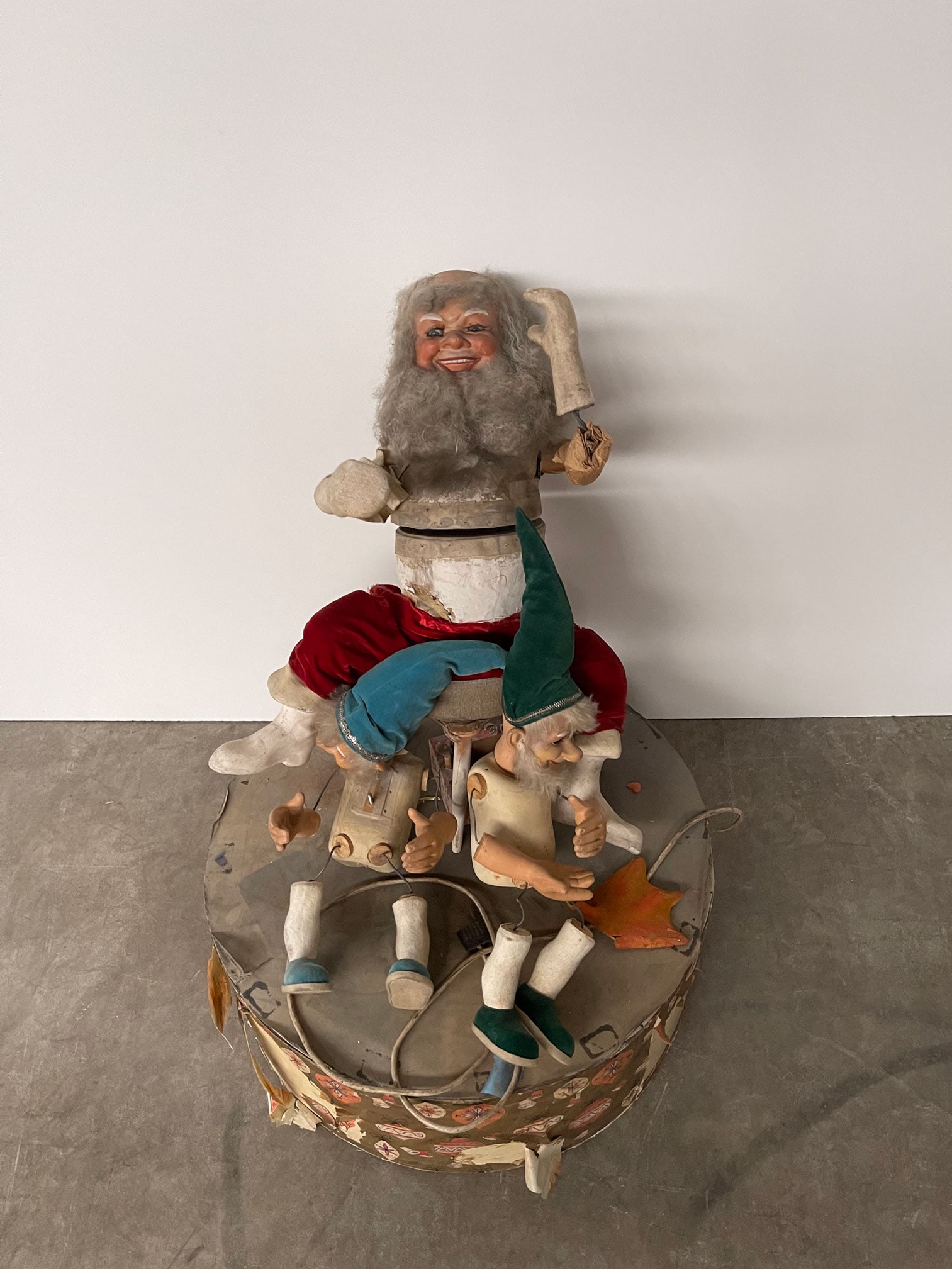 Mechatronic Automaton - 3 Christmas Dwarfs (1 of 10)