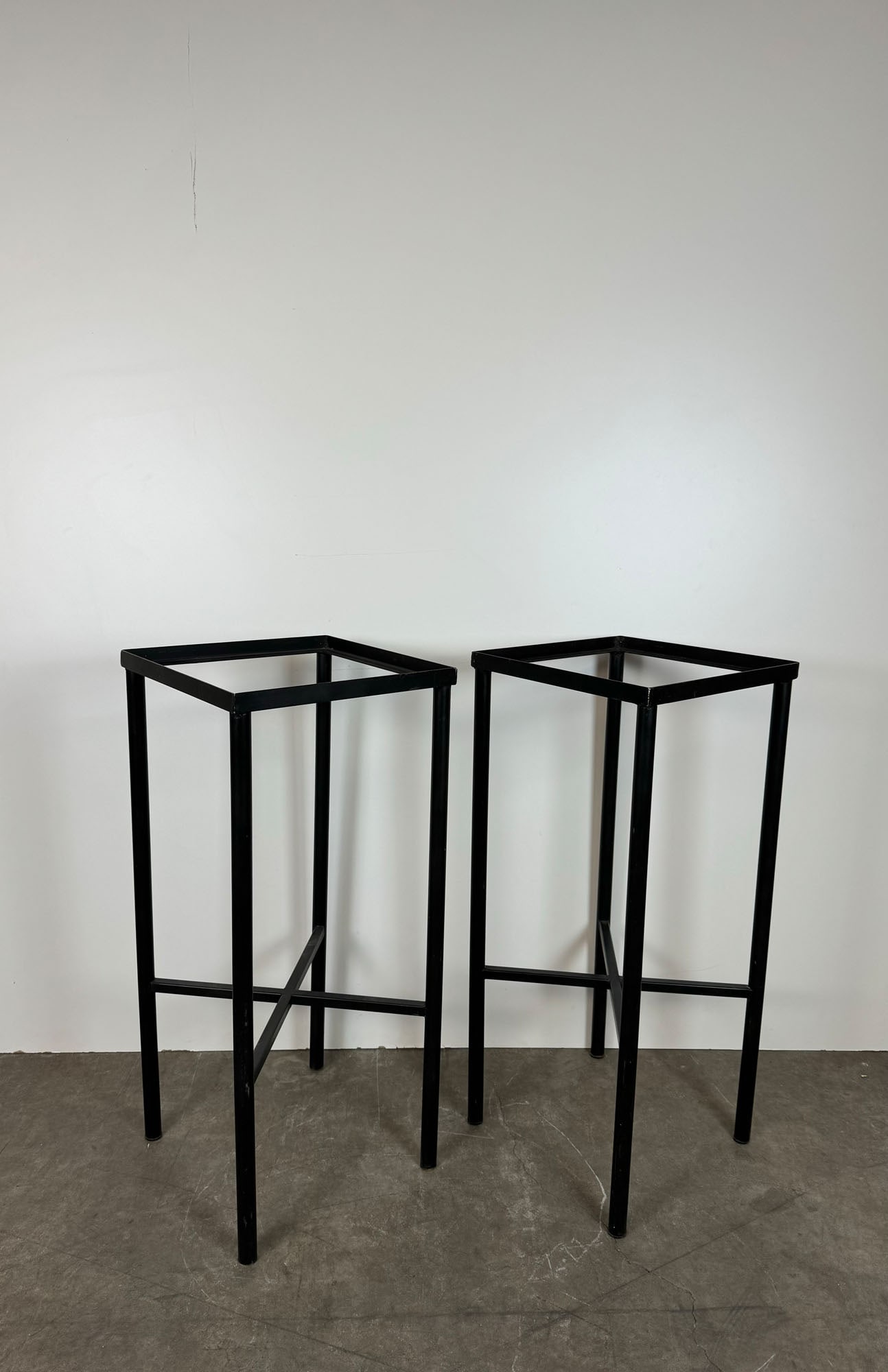 Lot of 2 Metal Slot Machine Stands (1 of 8)