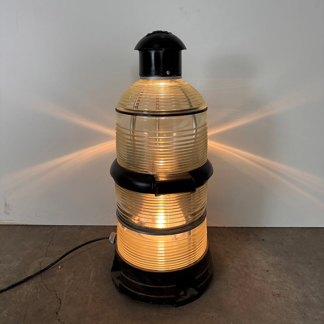 Skyscraper Airplane Warning Light: Skyscraper Airplane Warning Light. Dimensions (H x W x D): 84 x 40 x 40 cm. Location: The Netherlands.