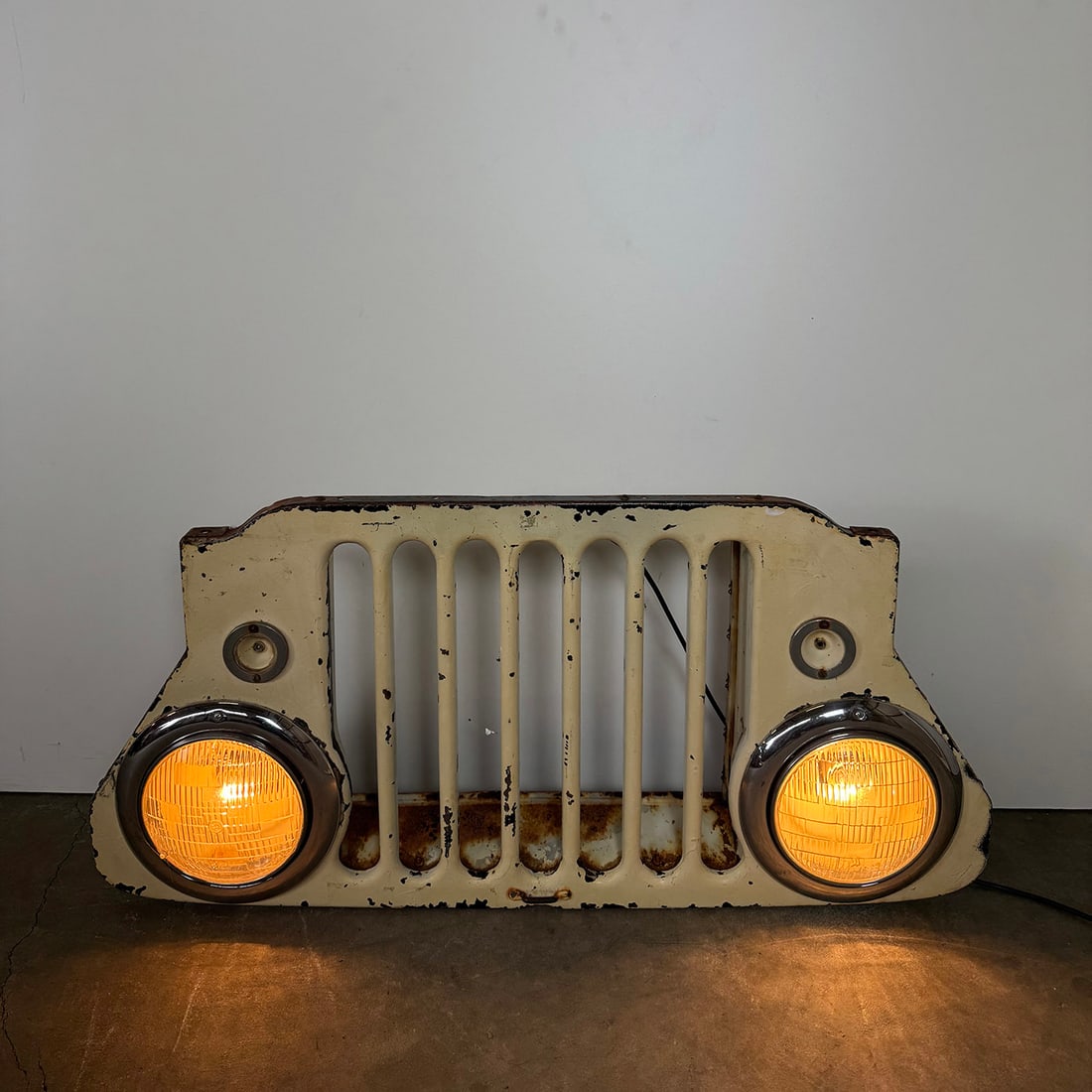 Jeep front Decorative Piece: Jeep front Decorative Piece. Dimensions (H x W x D): 47 x 98 x 14 cm. Location: The Netherlands.