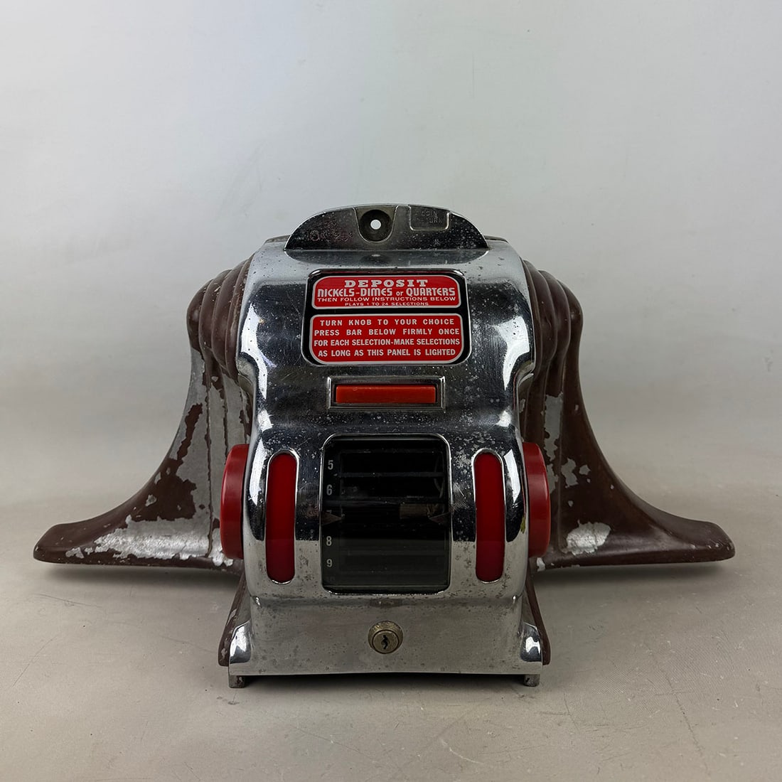 Metal Bracket & a Selector/Wallbox for a Packard Manhattan Model 76 Jukebox (1 of 18)