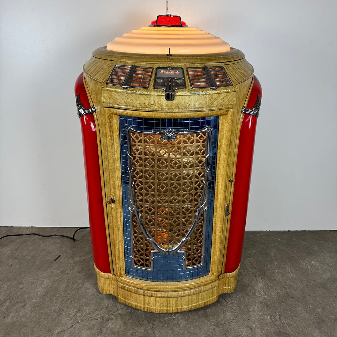 1948 Seeburg Model 148ML "Trashcan" Jukebox (1 of 19)