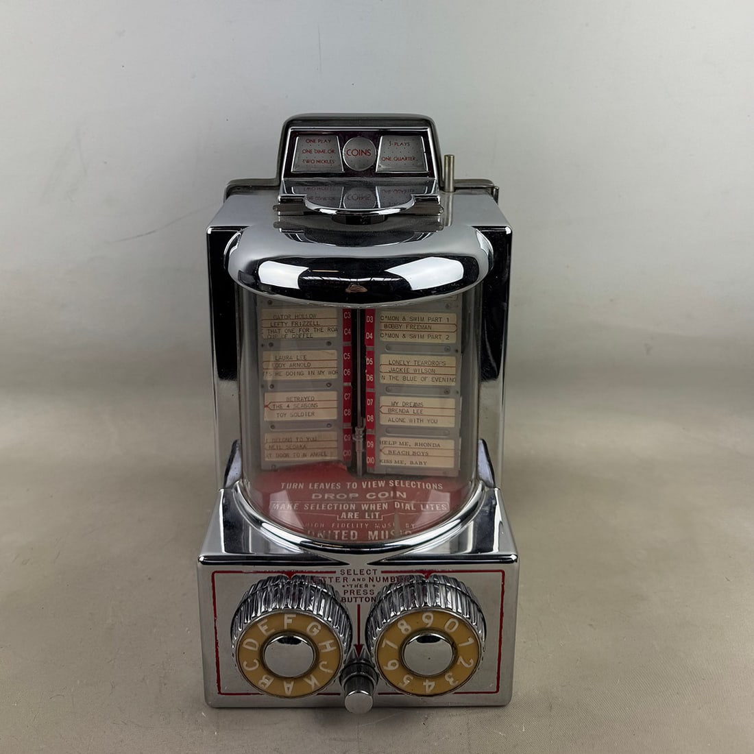 United UWB-1 Wallbox with Golden Knobs 1957-1958 (1 of 15)