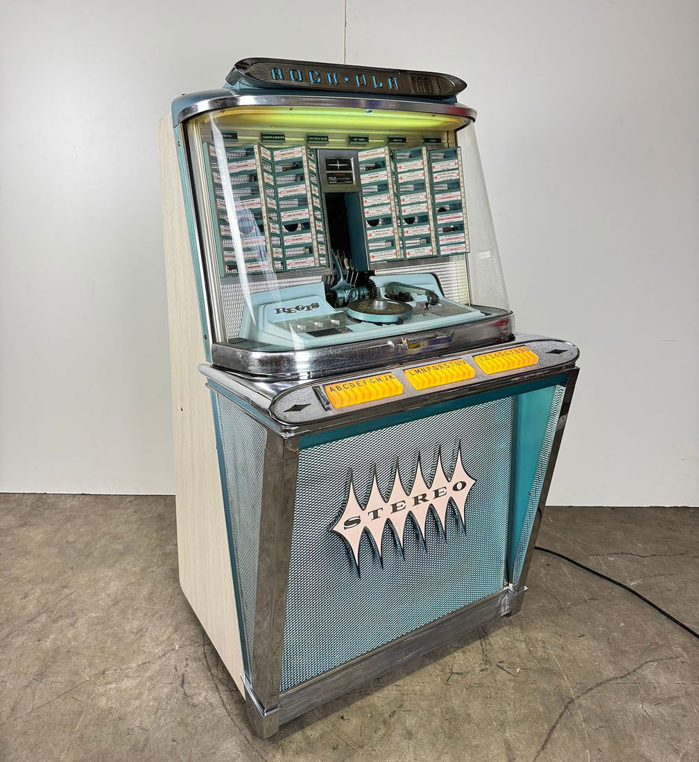 1961 Rock-Ola Model 1495 Regis 200 Selection Jukebox (1 of 18)