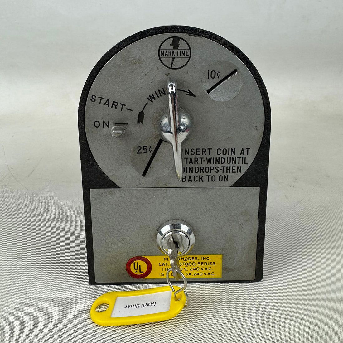 Vintage M.H. Rhodes Mark-Time 37000 Series 10 & 25 Cent Meter/Timer (1 of 13)
