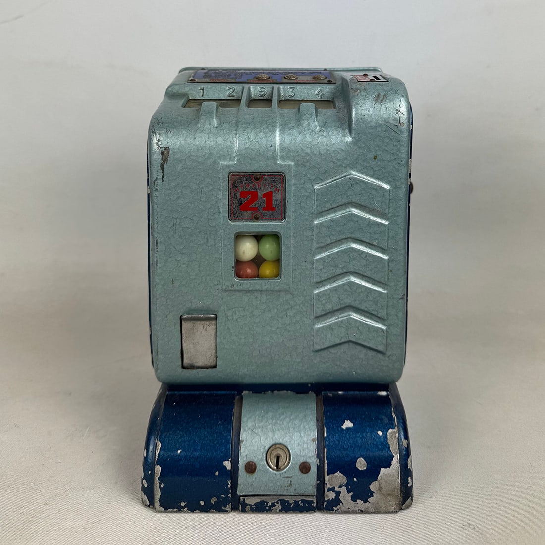 Daval "Daval's 21" 5 Cent Blackjack Gumball Trade Stimulator ca. 1941 (1 of 12)