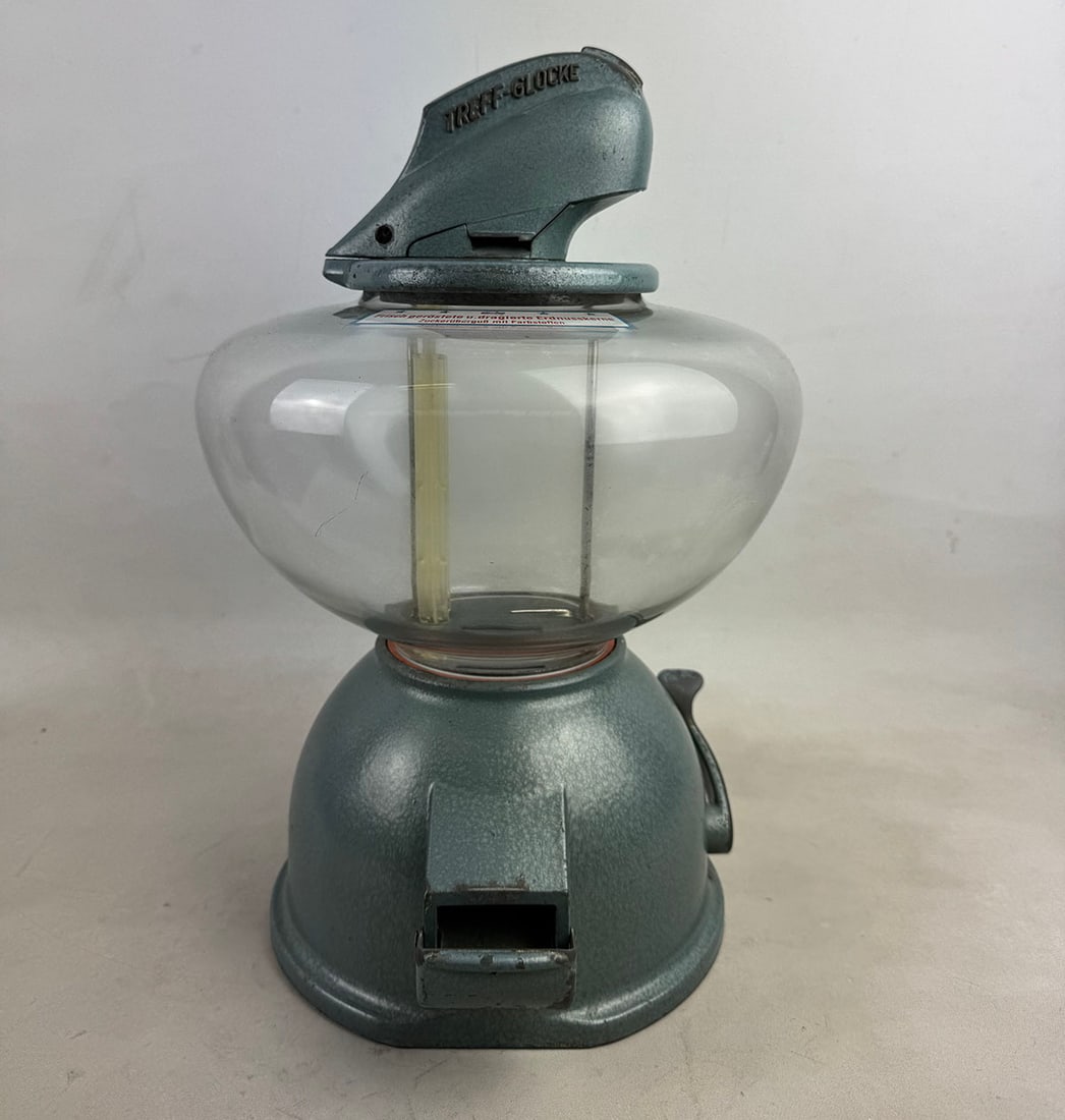 German Treff-Glocke 10 Pfennig Peanut Vending Machine ca. 1950s (1 of 10)
