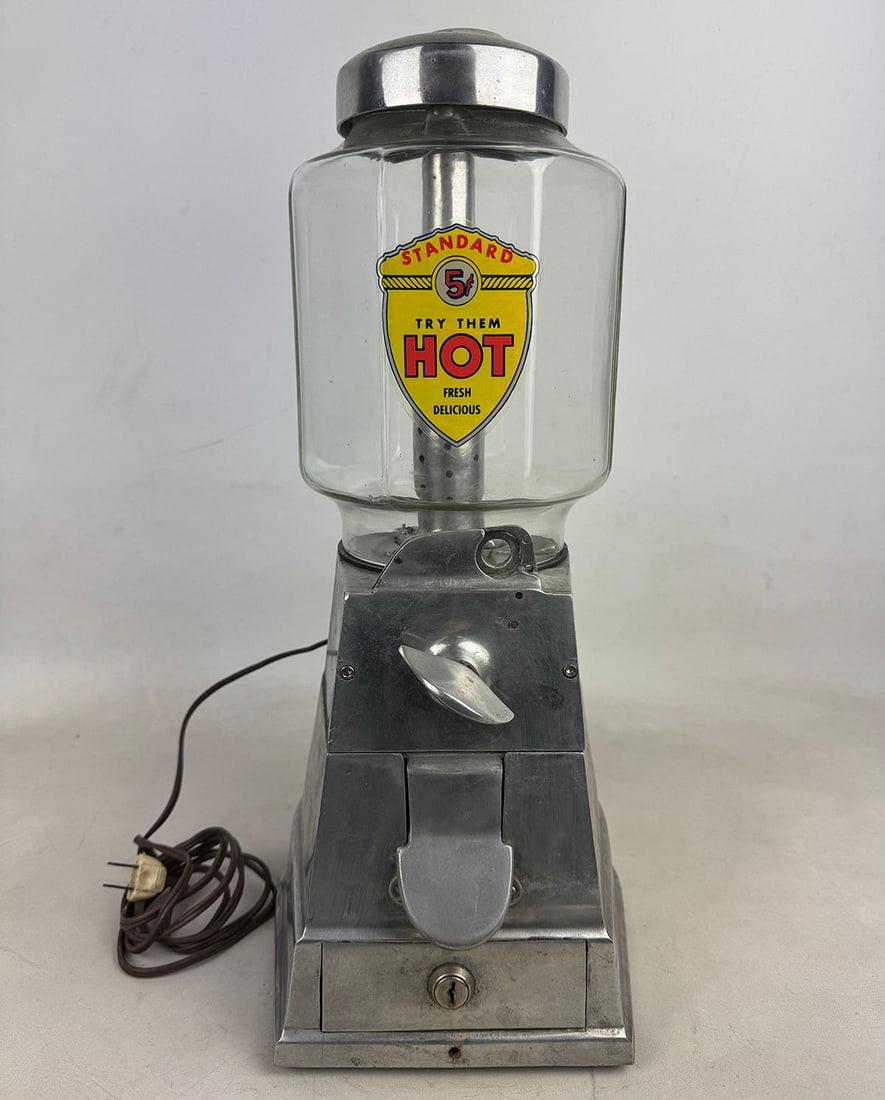 Late 1940s Silver King 'Get 'Em Hot" Nut Vending Machine (1 of 10)