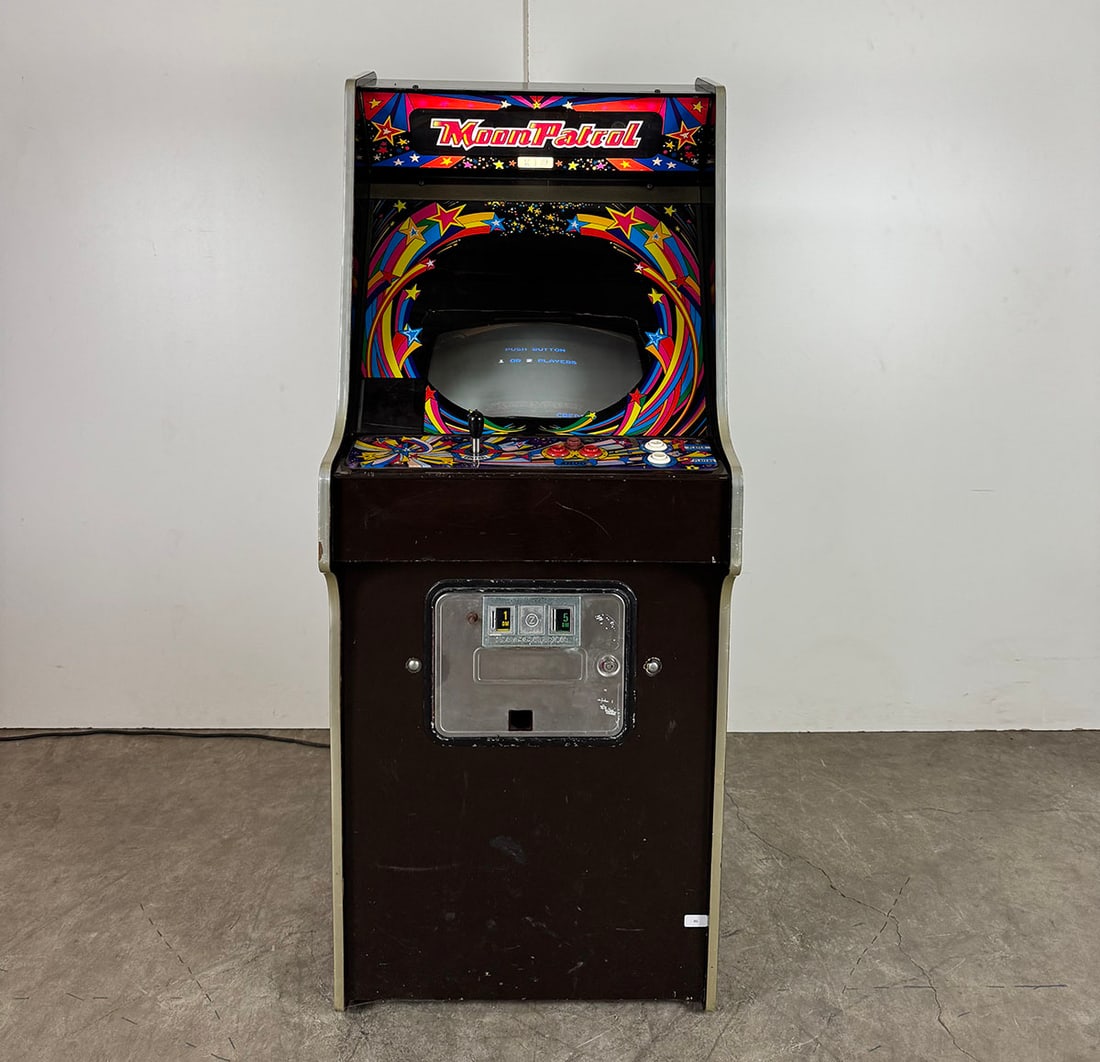 1982 Zaccaria Manufactured Irem Moon Patrol Horizontally Scrolling Shooter Video Game Arcade (1 of 16)