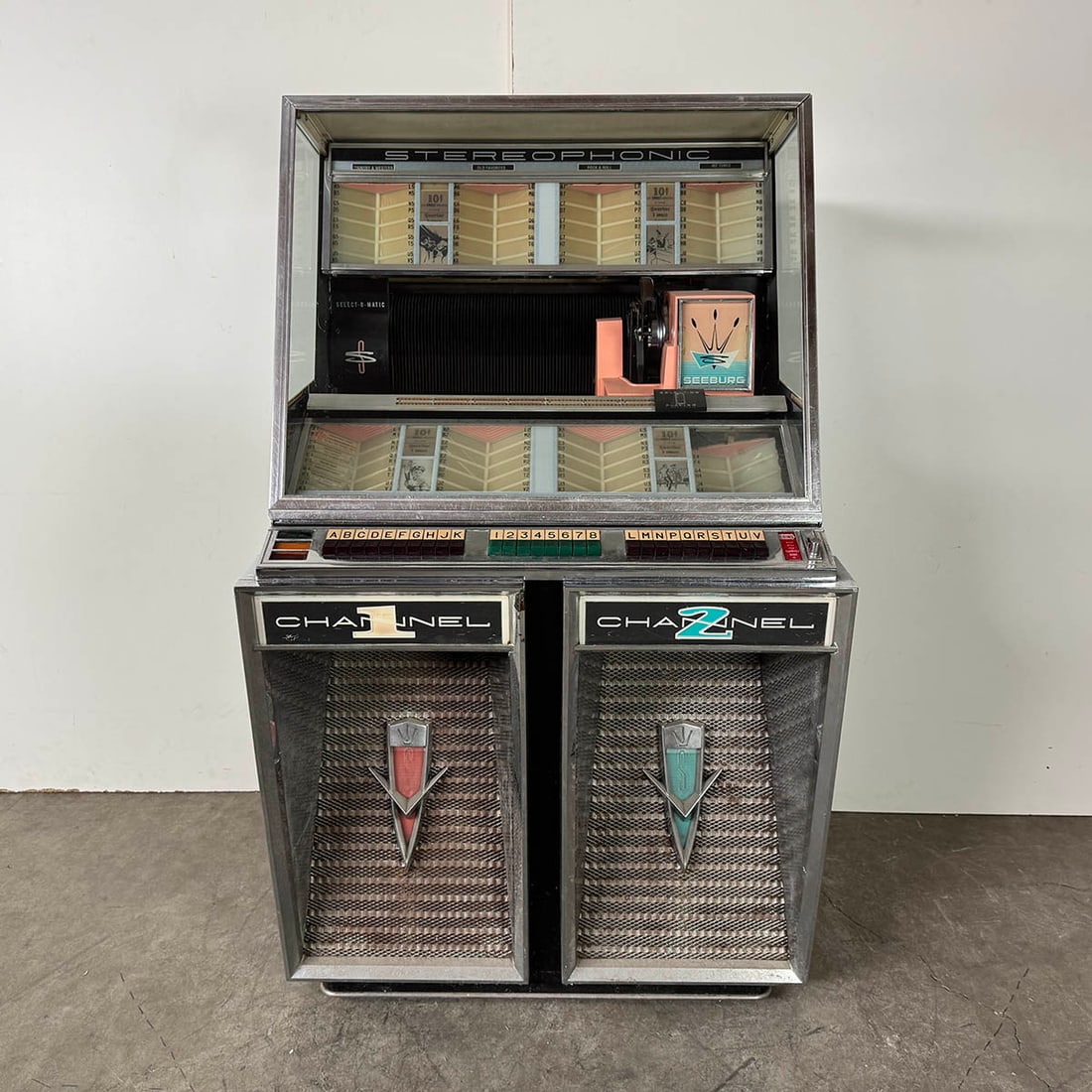 1959 Seeburg Model 222SH 160 Selection Jukebox (1 of 13)