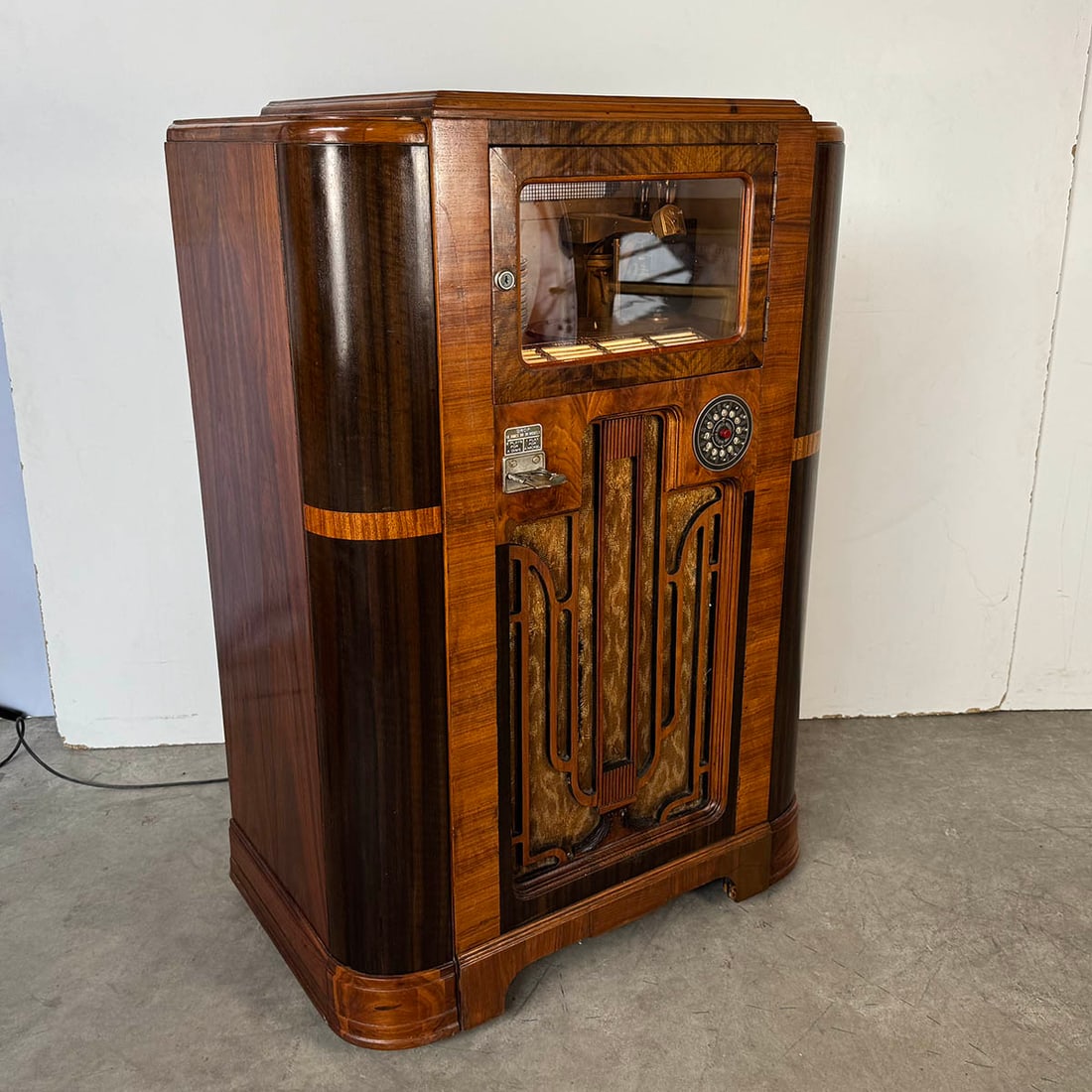 Very Rare 1936 Wurlitzer Model P-400 Jukebox (1 of 10)