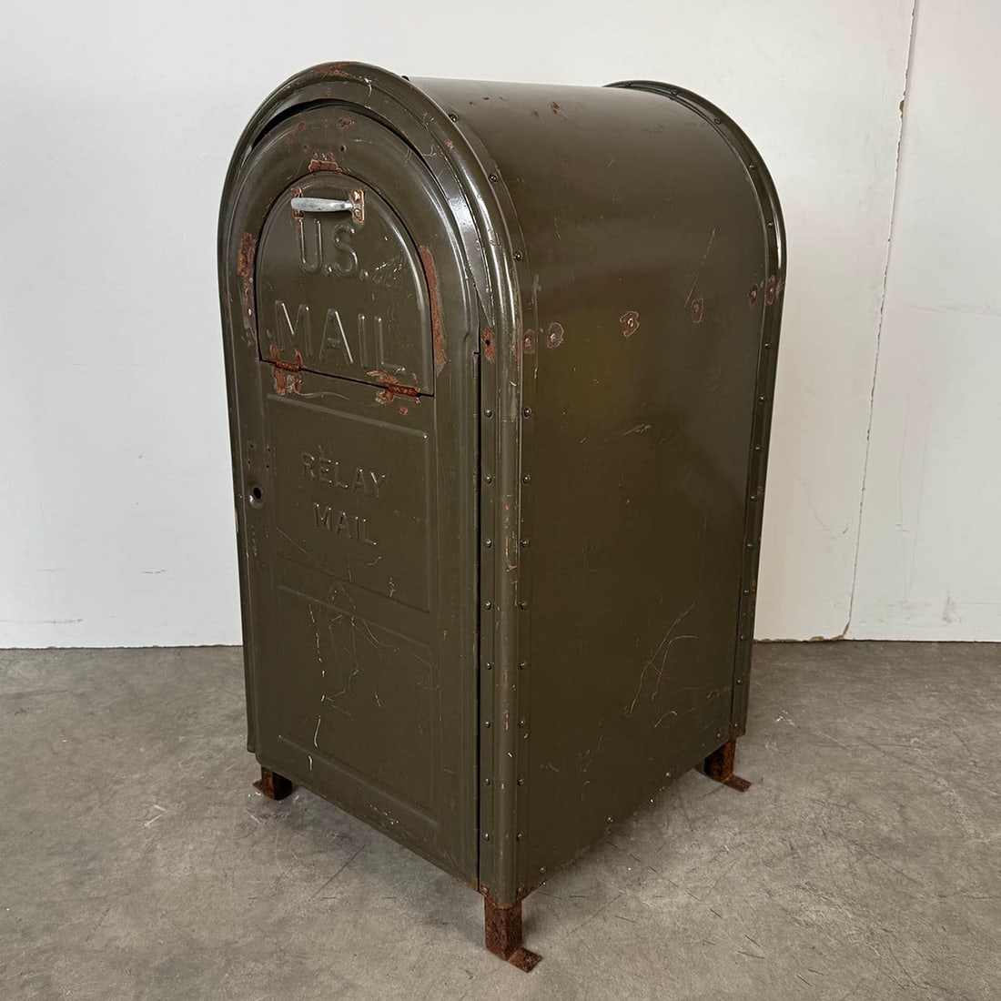 Original 1987 USPS U.S. Mail Relay Mail Box (1 of 14)