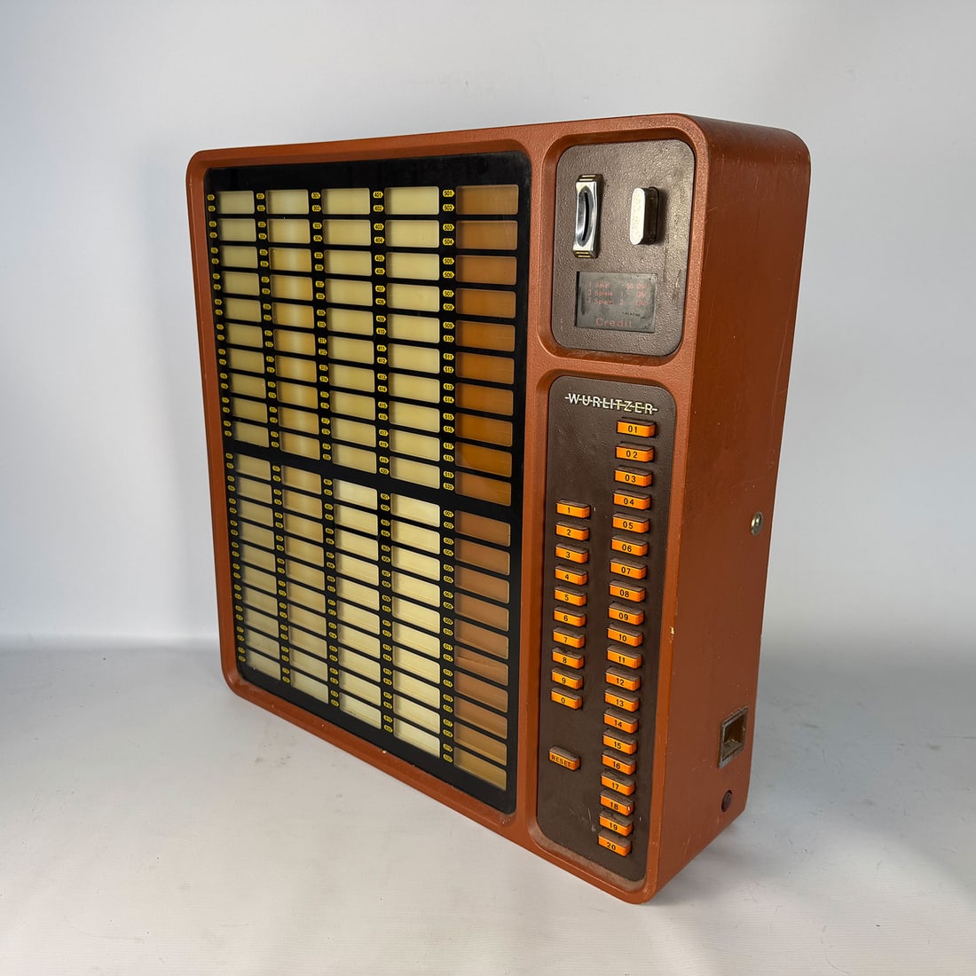 1979-1984 Deutsche Wurlitzer FW200 Wallbox with 200 Selections (1 of 9)