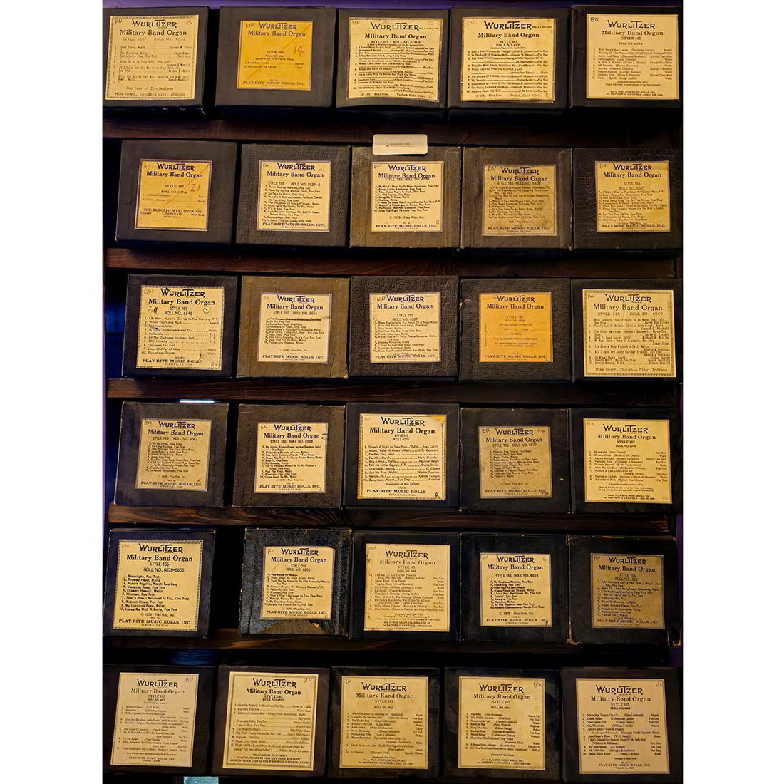 Lot of 30 Wurlitzer Military Band Organ Style 165 Music Rolls: Lot of 30 Wurlitzer Military Band Organ Style 165 music rolls in various conditions, some original, some reproductions. The rolls come in boxes of 11 x 12 x 26 cm in size. Dimensions (H x W x D): 11 x