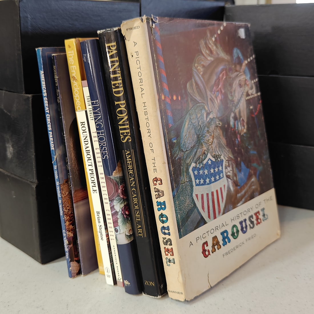 Lot of 8 Various Books/Booklets/Magazines (1 of 2)