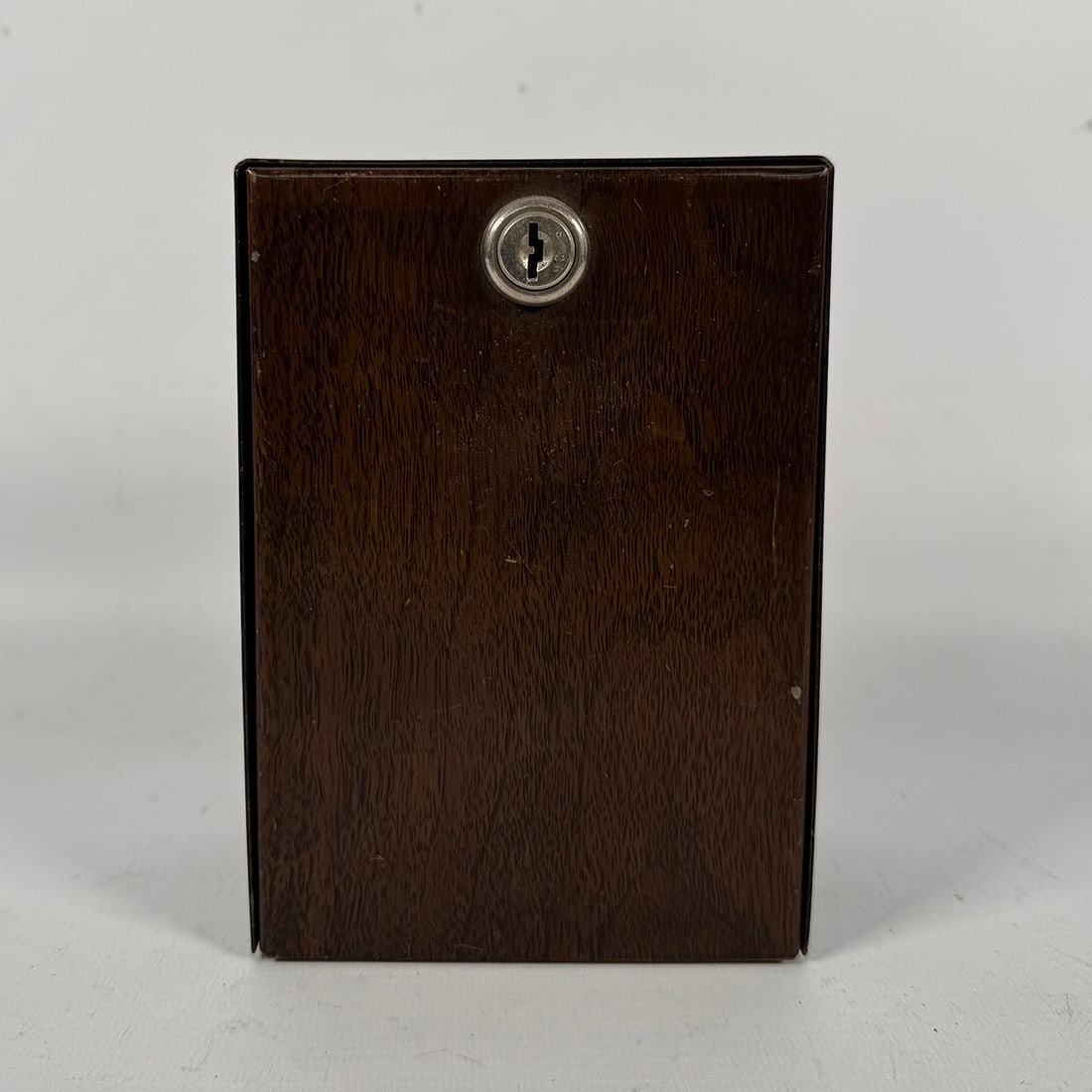 Rare The Hillstrom Corp. 5 Cent Non-Selective Wallbox without Coin Mechanism, Chicago, USA (1 of 10)