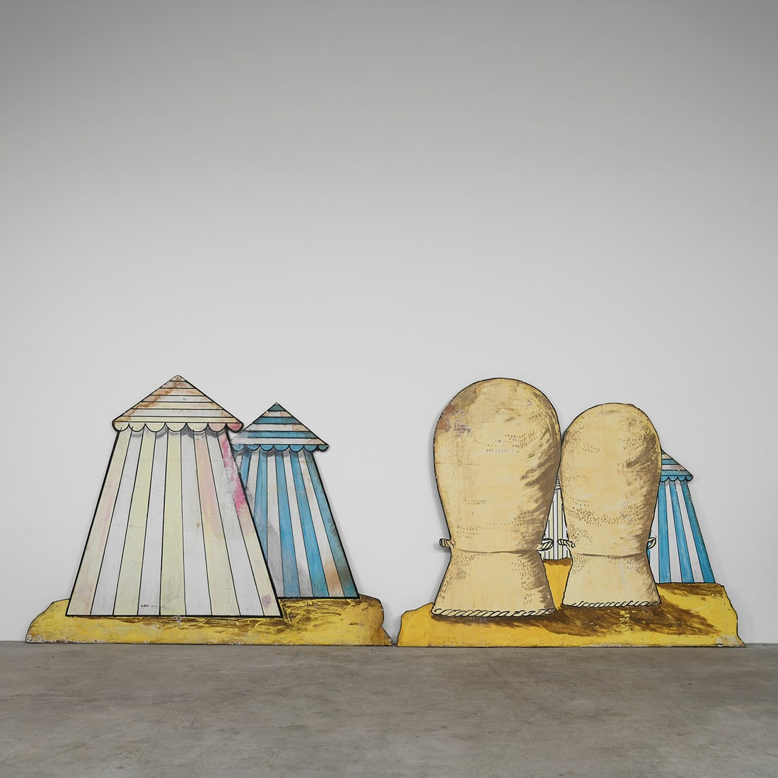 Set of 2 Wooden Decorative Beach-Themed Panels: Set of 2 wooden decorative beach-themed panels in good visual condition, showing wear. Dimensions (H x W x D): 153 x 207 x 1 cm. Condition: Good. Location: The Netherlands, Tilburg.