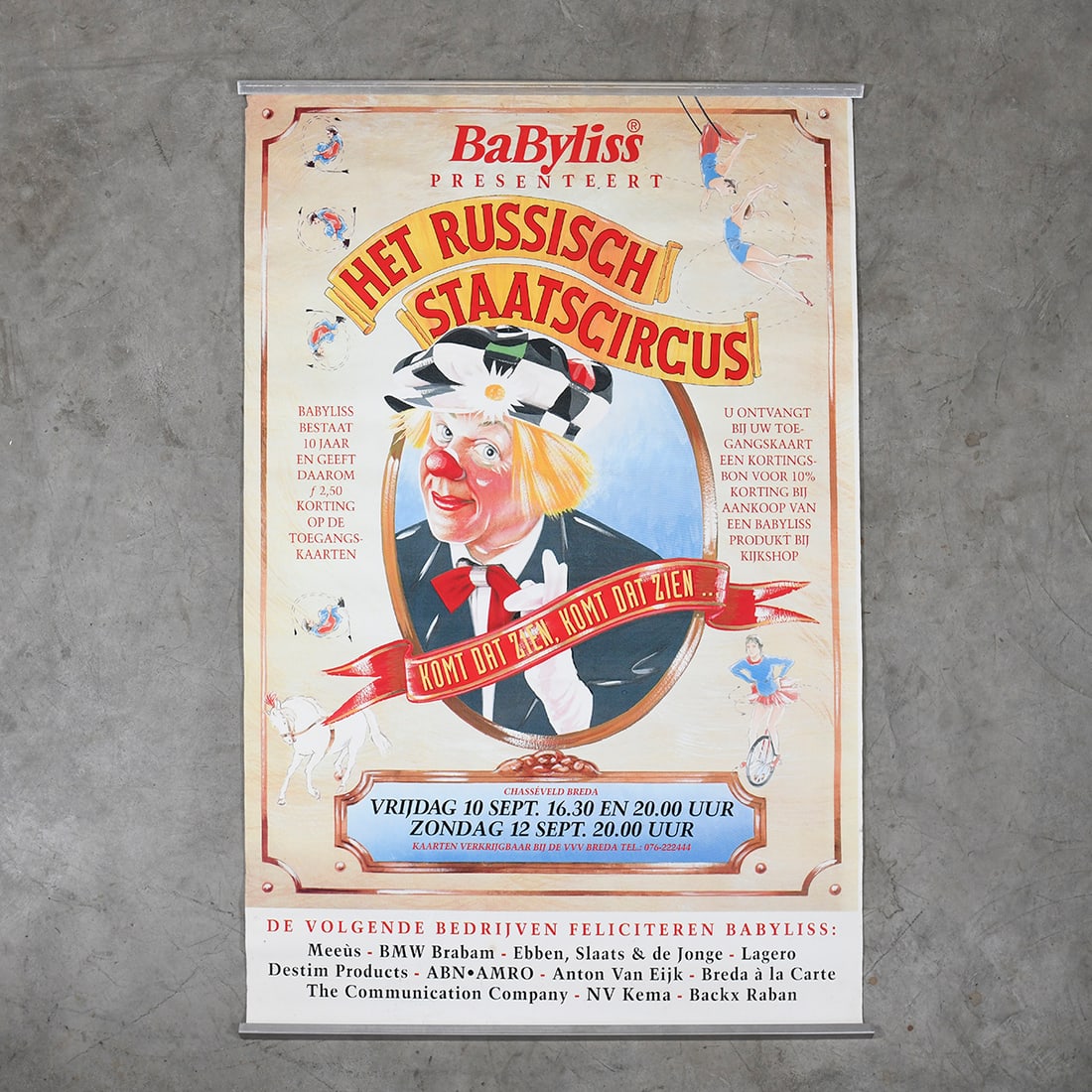 Very Large Vintage Dutch "Het Russisch Staatscircus" Poster: Very large vintage Dutch "Het Russisch Staatscircus" poster. Very good visual condition, damaged upper left corner. Dimensions (H x W x D): 172 x 115 x 1 cm. Condition: Very Good. Location: The