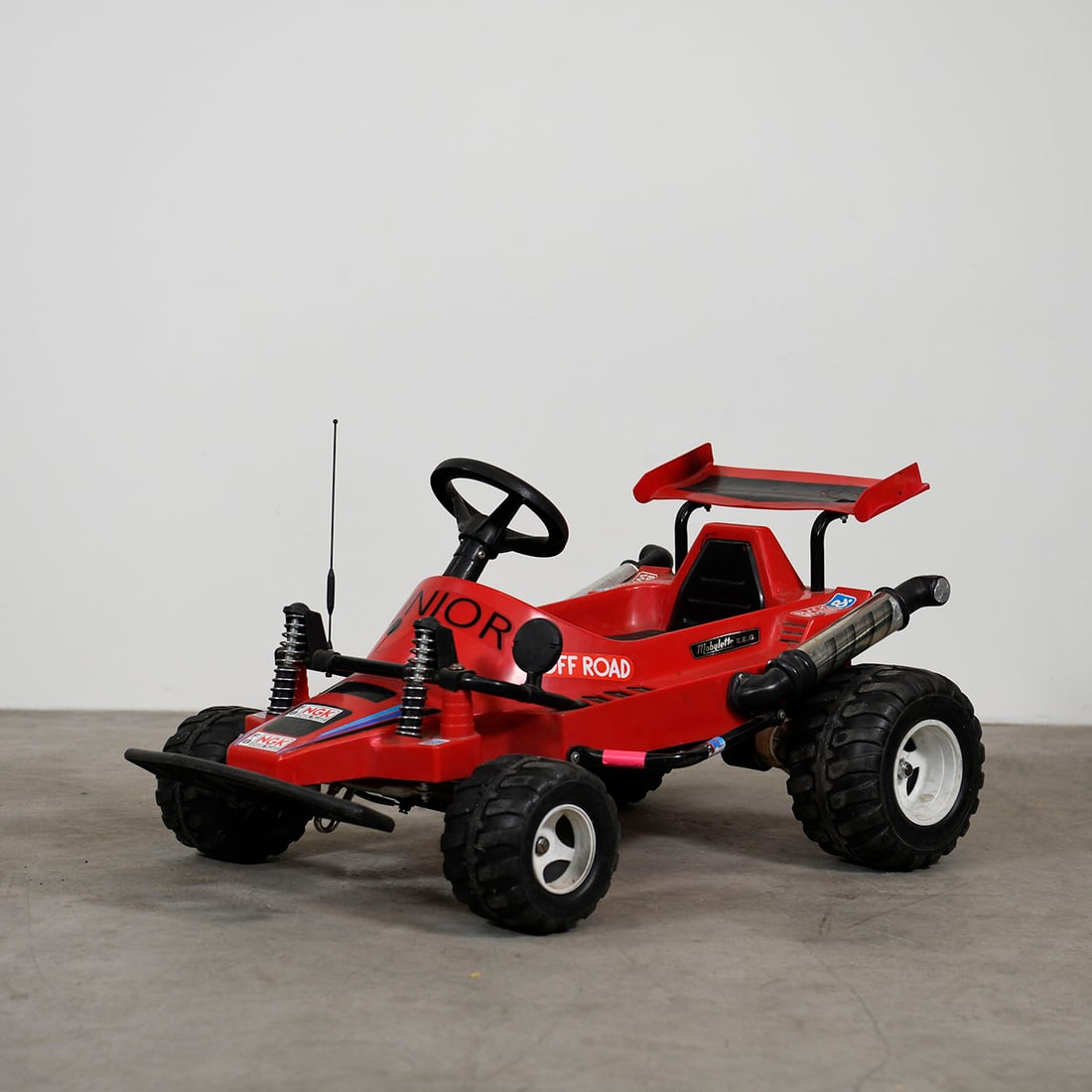 Red Mobylette E.E.G. Electric Children's Off-road Buggy with a New Battery (1 of 7)