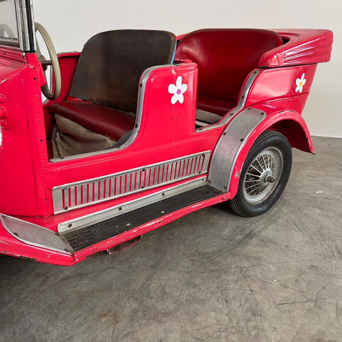 1974 Autopede Ford Model T Carousel Car in "Hello Kitty" Theme (1 of 11)