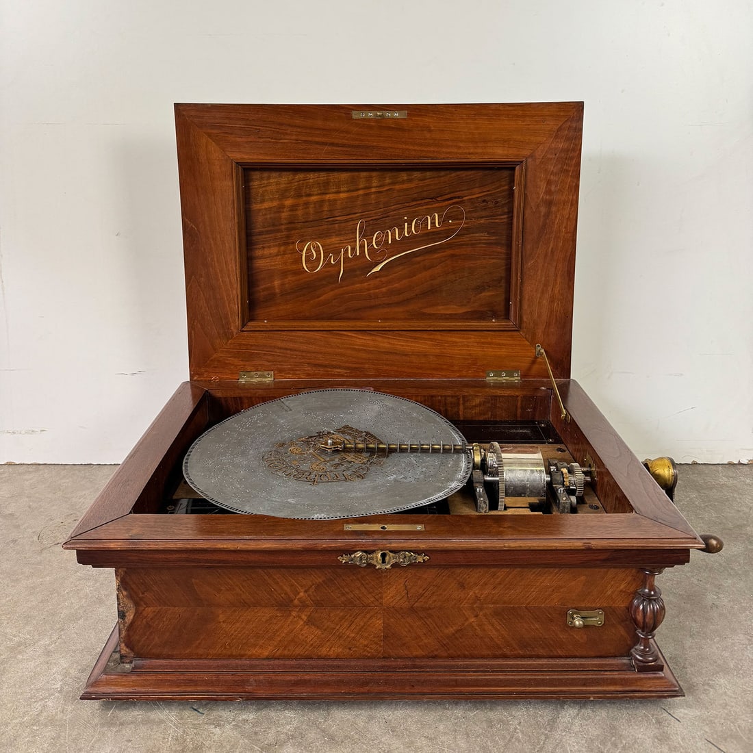 Orphenion No. 71 Disc Music Box (ca. 1900) (1 of 15)