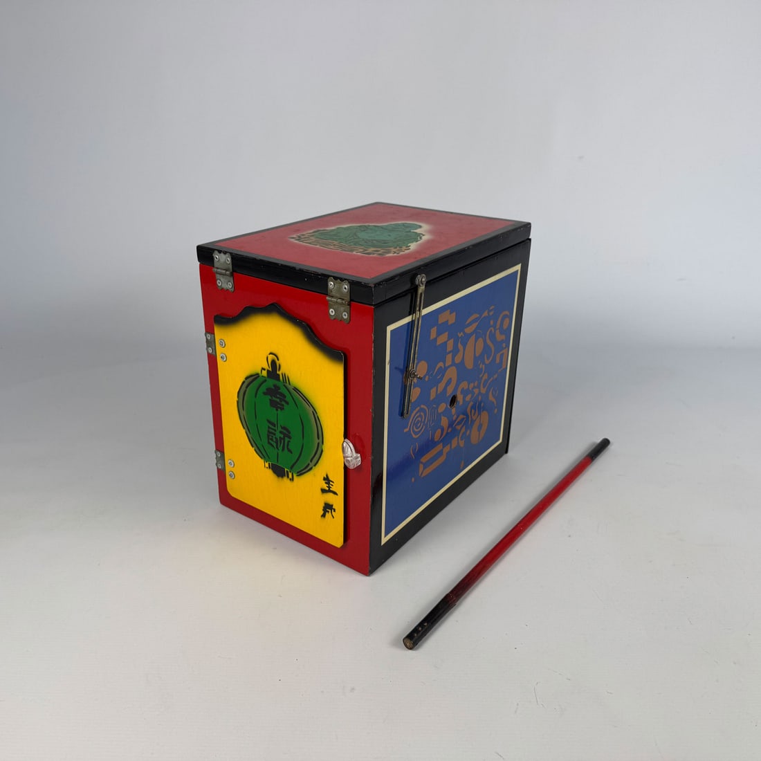 MAK Magic "Flaming Head Chest" Illusion with Flaming Magic Wand (1 of 12)