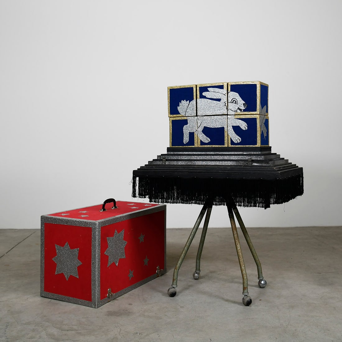 "Animal Block" Animal Production Children's Illusion with 6 Animal Choices: "Animal Block" animal production children's illusion with 6 animal choices. The lid of the illusion is removed showing magician's choice of one of the 6 various animal illustrations created by the 6 b