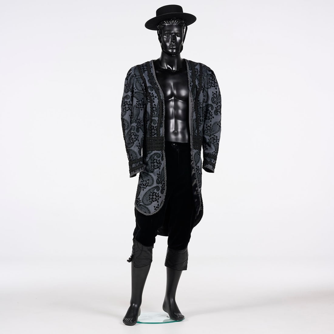 Original Costume Including a Hat Used by Royce to Perform the "Presentation Table" Illusion: Original costume including a hat used by Royce to perform the "Presentation Table" illusion. Royce was 176 cm tall and weighed 78 kg, his measurements were 46/48. Please use our provided images to jud