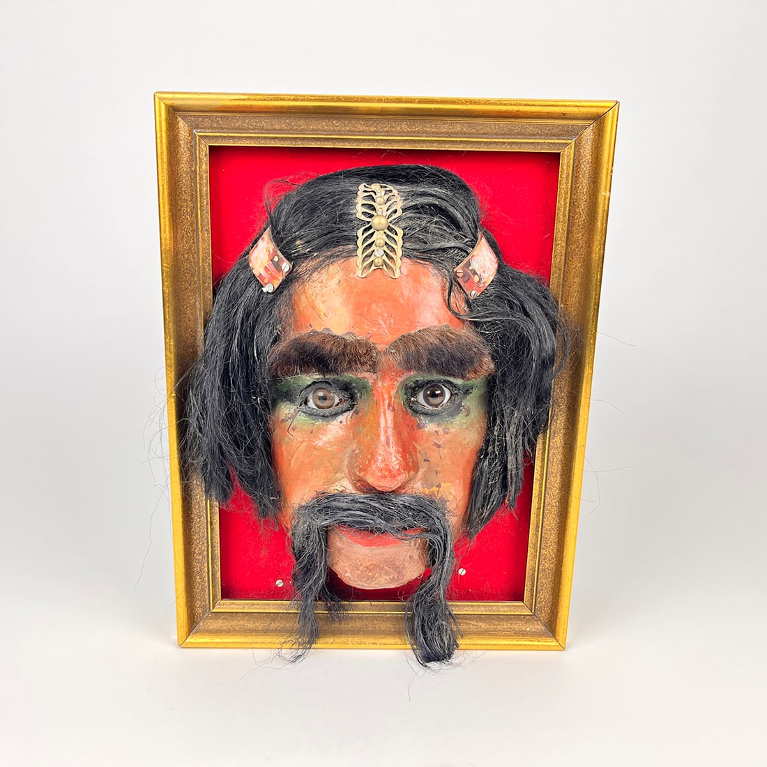 Rare "Guru" Talking Head by Herbert Martin Paufler ca. 1950 / 1960: Very rare "Guru" talking head by Herbert Martin Paufler from ca. 1950 / 1960. This is one out of the 5 known pieces made in the world. The head seems to be in a very good condition. Electronics not te