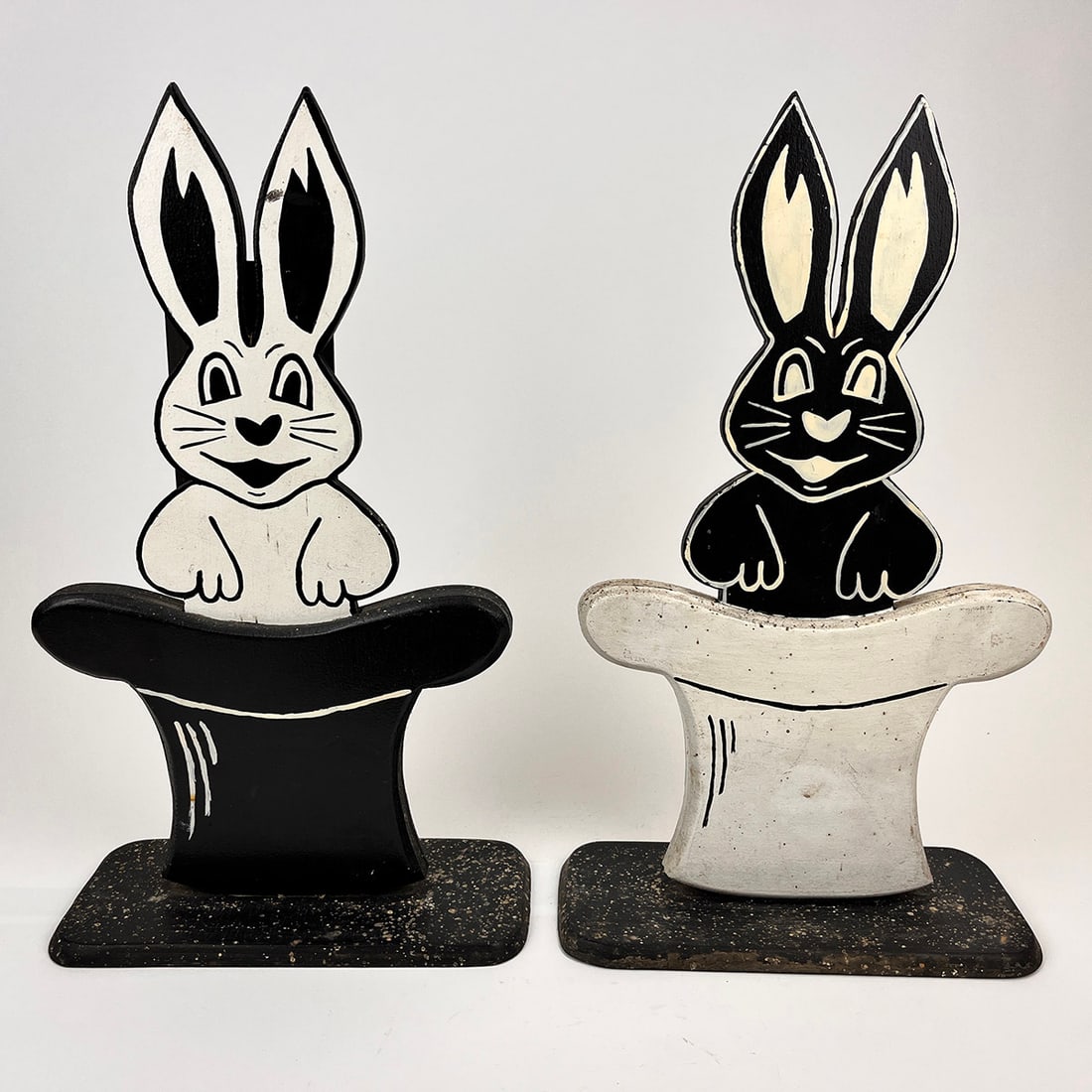 Jumping Rabbits Magic Trick: Jumping Rabbits Magic Trick. White and black rabbit change places, after that rabbit colors changes to red and blue. Most famous children's magic trick! Each piece is 44 x 26 x 11,5 cm and weighs 1.1