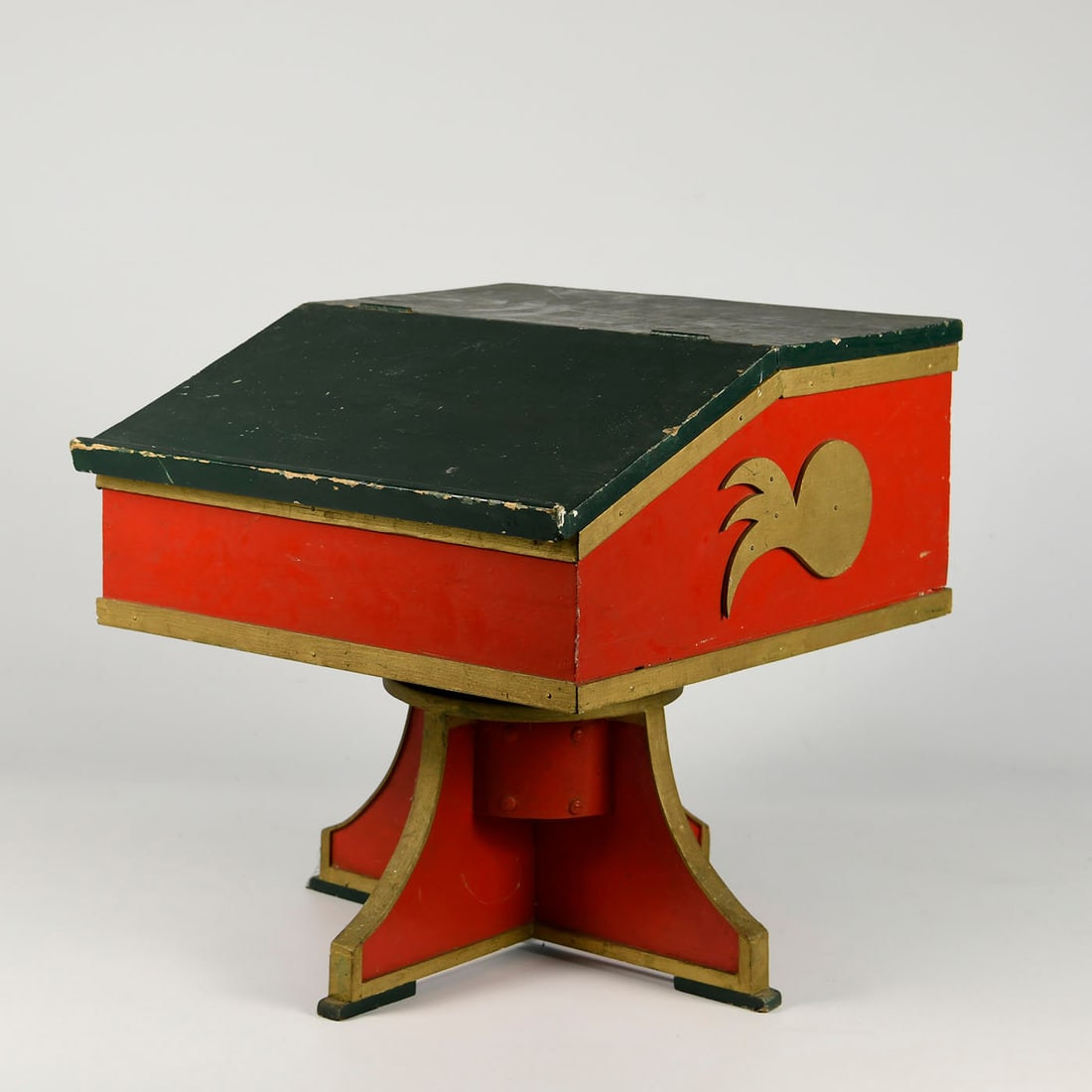 Vintage Wooden Magic Table with a Slanted Lid and Interior Storage Compartment (1 of 10)