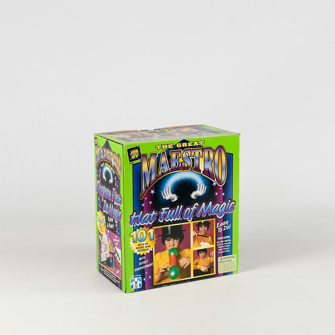 Maestro Le Grand: Magic set including a magician’s hat and various classic magic props such as cups, balls, cards, dice and other accessories. Comes with instructions for 101 magic tricks, suitable for beginners. Con