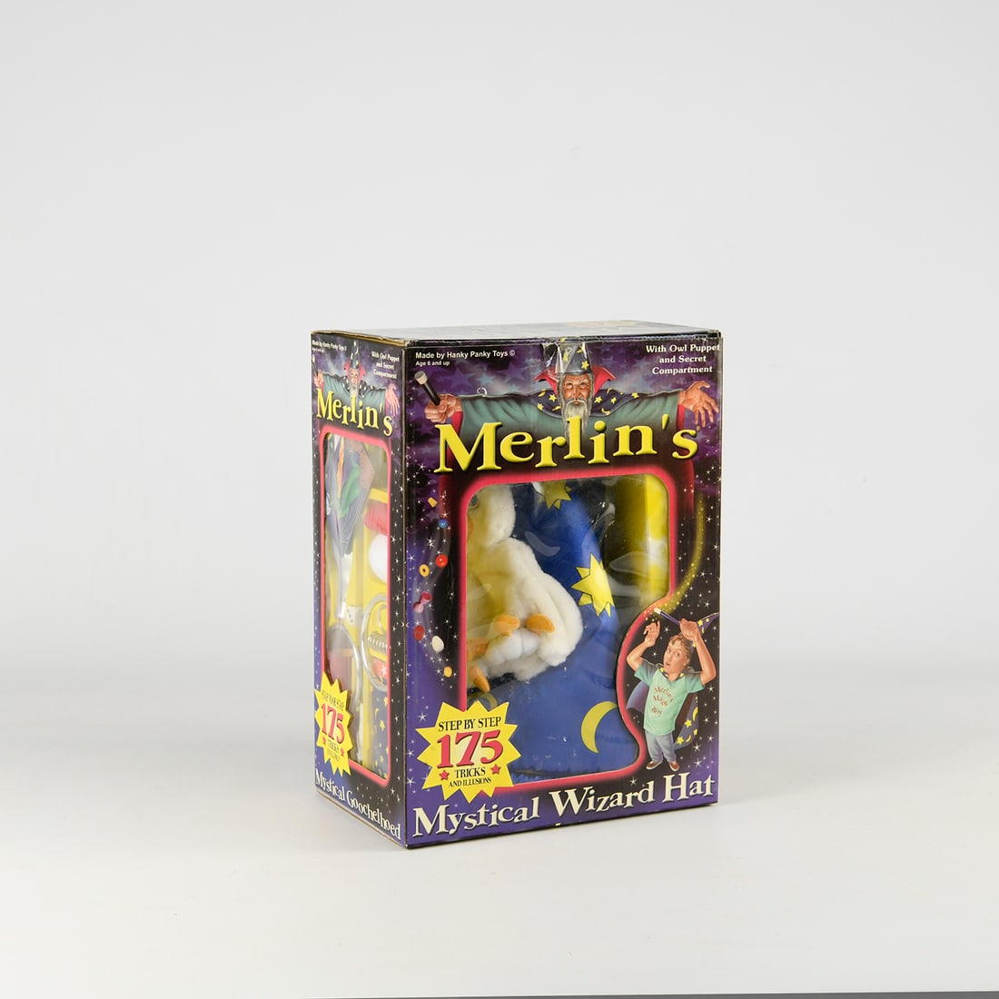 Merlin’s Mystical Wizard Hat (new): Magic set including a wizard hat, magic props and various accessories to perform tricks. Comes with step-by-step instructions for 175 magic tricks, ideal for beginners. Condition: Box shows light wear