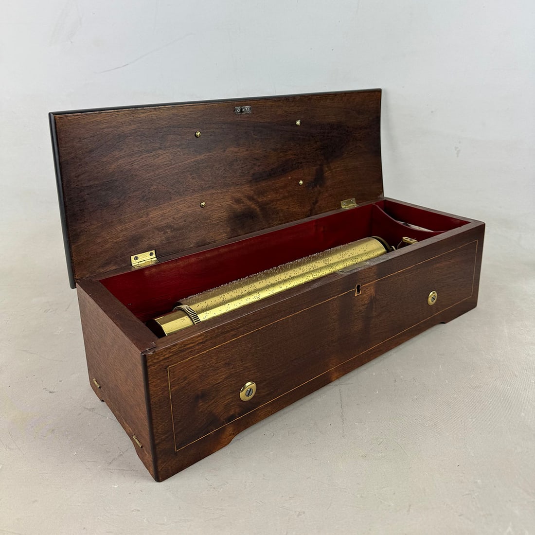 Swiss 6 Tune Cylinder Music Box (ca. 1870) (1 of 15)