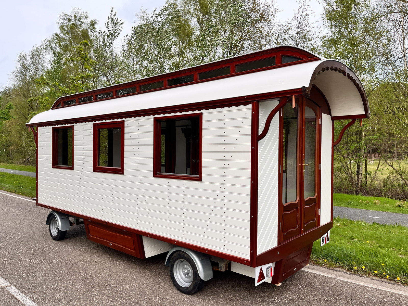 6 Meter Long Gypsy Wagon with the Famous Raised 'Cuckoo' Roof (ca. 2018) - 6