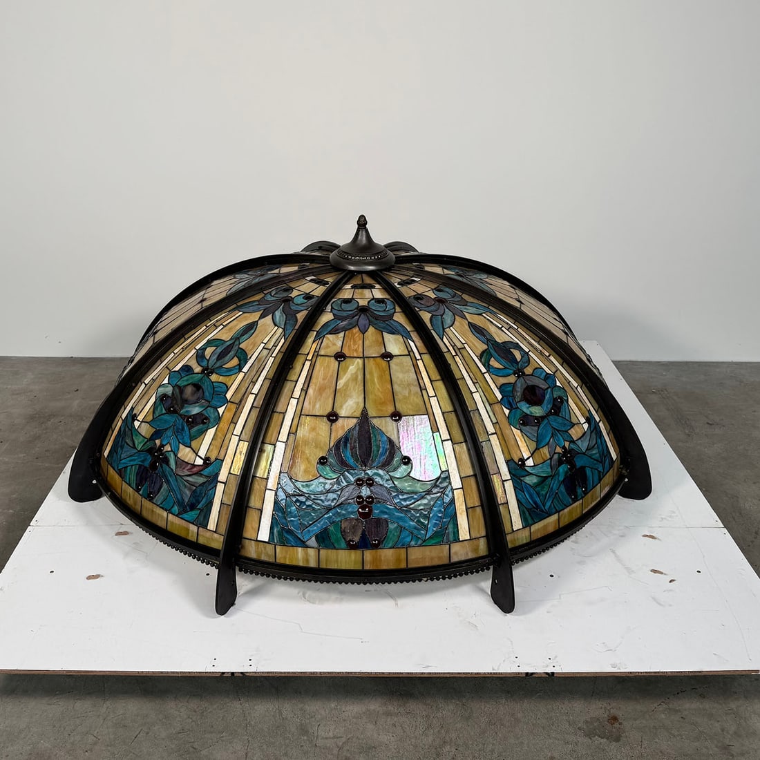 160 cm Diameter Tiffany Style Inverted Dome Hanging Ceiling Lamp with Blue Floral Patterns (1 of 16)