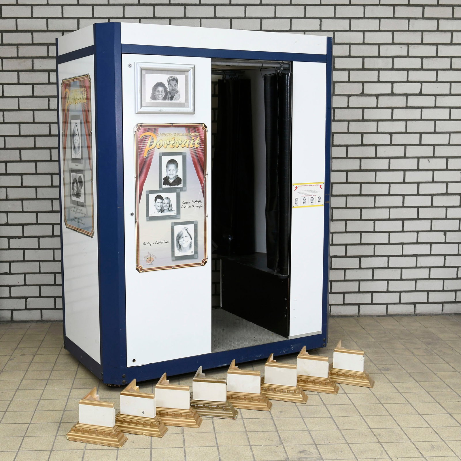 IAMC Portrait Studio Photo Booth Coin-Op Arcade Machine (1 of 20)