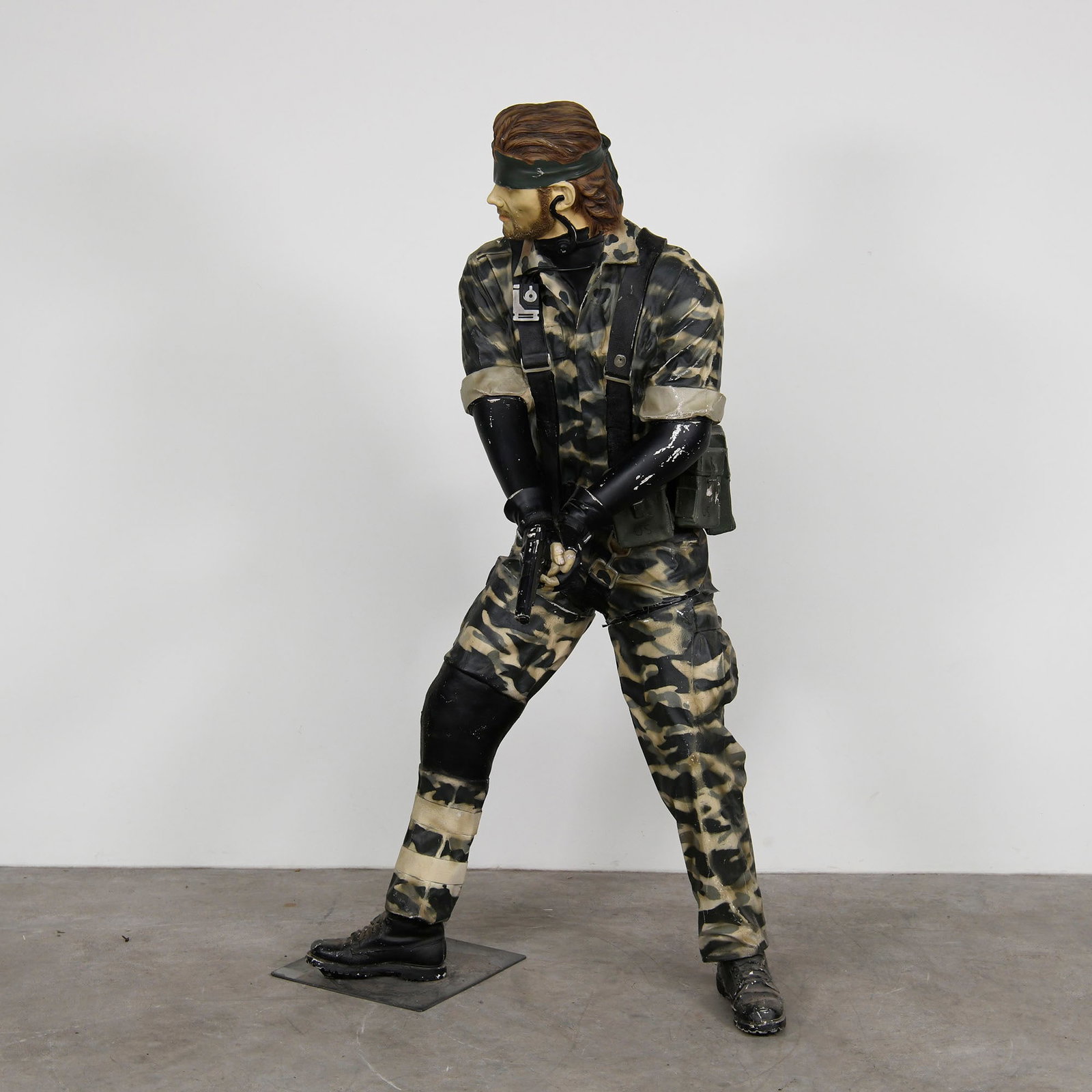 Metal Gear Solid Solid Snake Statue by Muckle Oxmox - 8