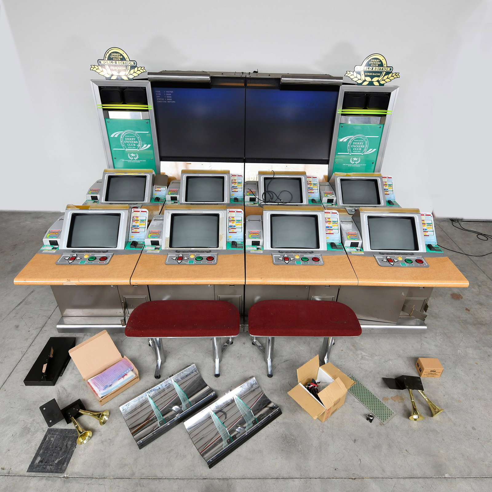 Sega Derby Owners Club World Edition de Satellite Arcade Game (2001) (1 of 16)
