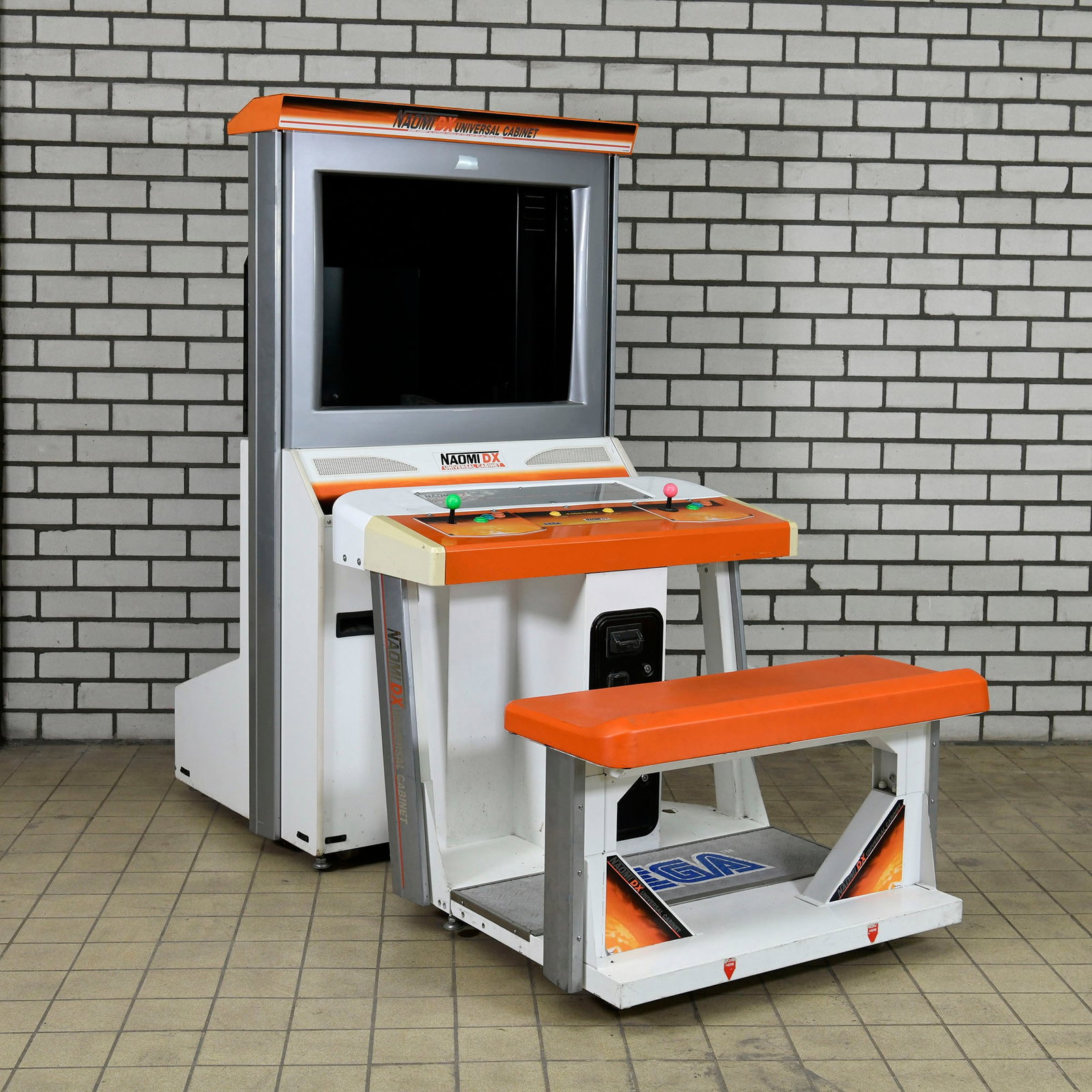 Sega Naomi DX Universal Cabinet Arcade Game (1 of 13)