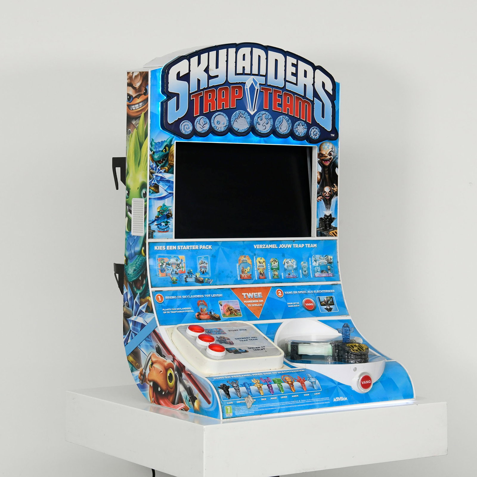 Skylanders Trap Team Arcade Demo Kiosk Activision (2014) (1 of 16)