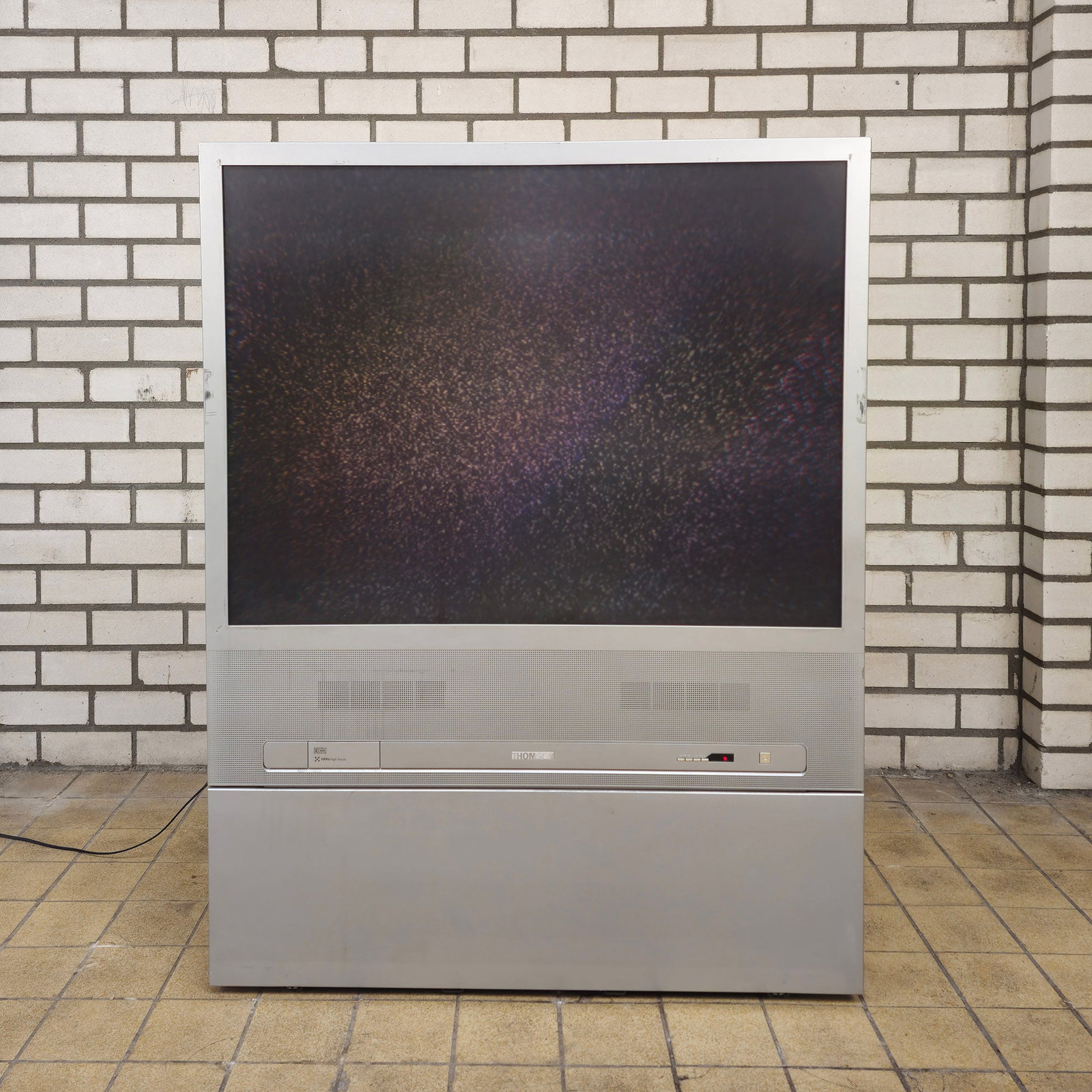 Thomson 46KH412 S Rear-Projection TV (2000) (1 of 12)