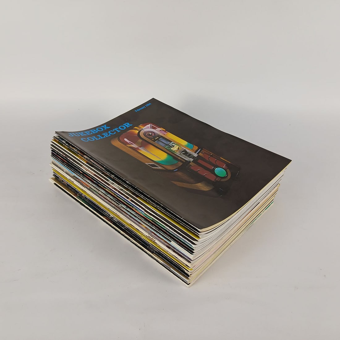 Lot of 30 Magazines - Jukebox Collector, Jukebox Journal, Game Room & Reproduction Parts Catalog (1 of 20)
